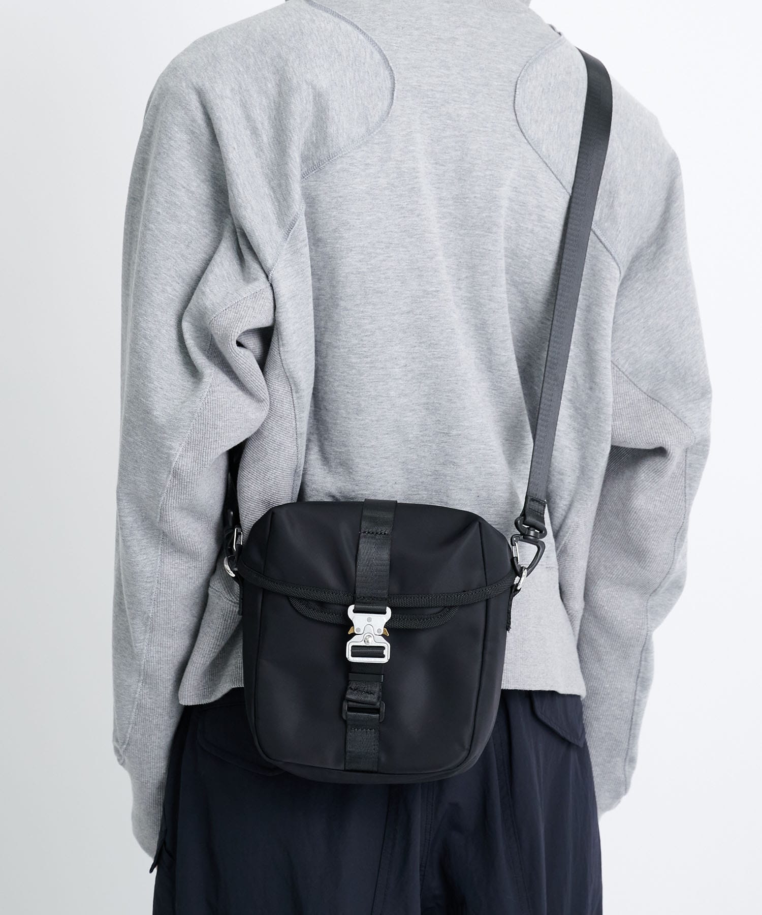 Hunting shoulder bag｜STUDIOUS