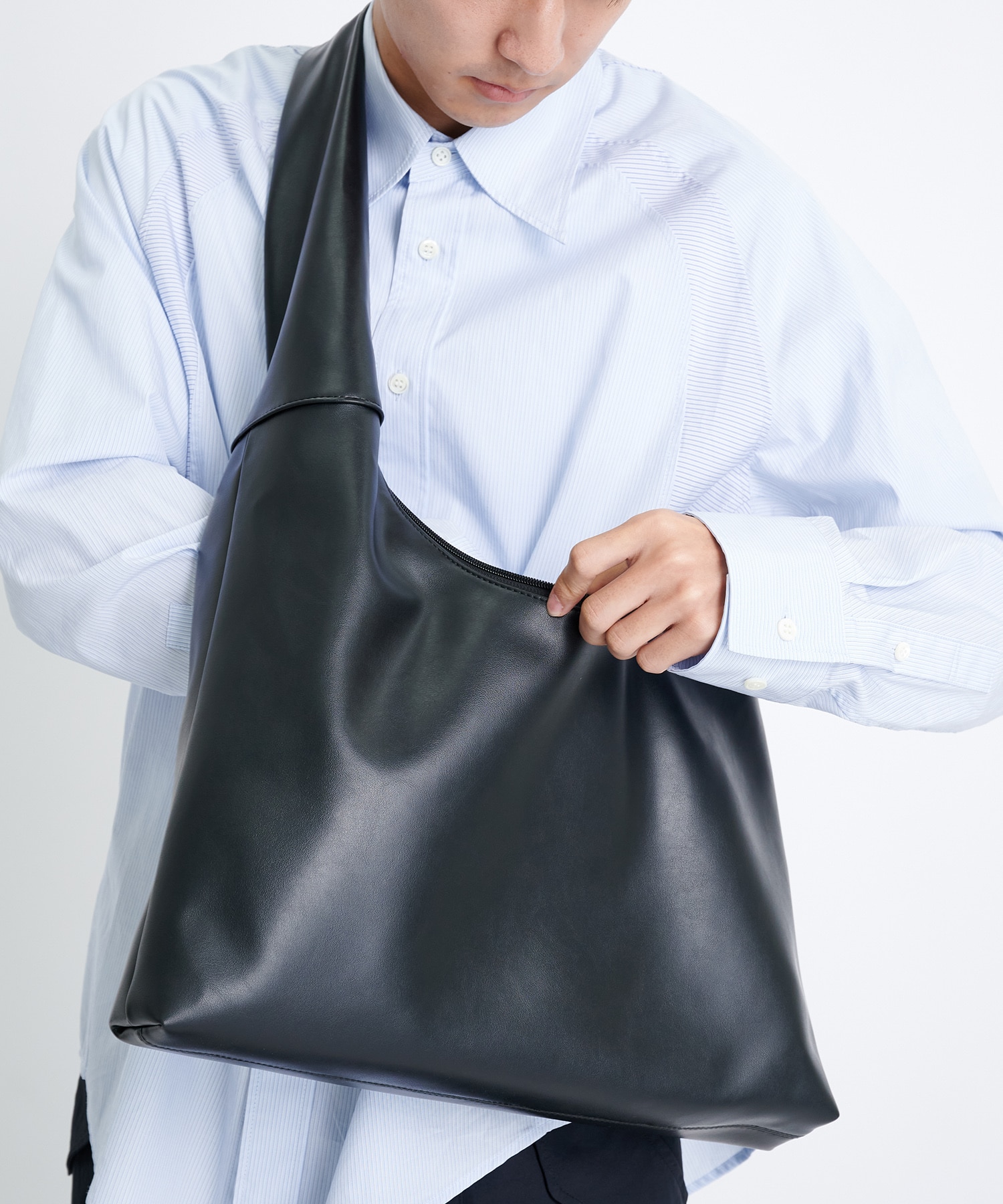 Oversize leather shoulder bag STUDIOUS