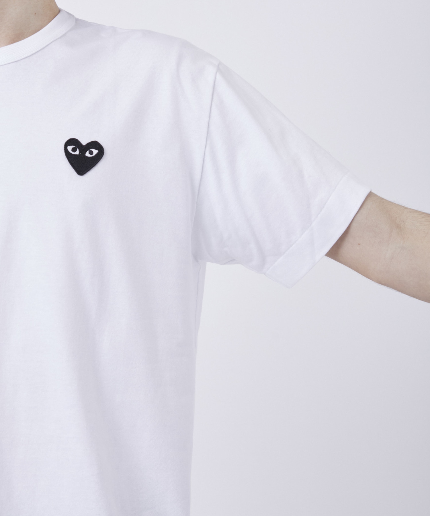 AX-T064-051 T-SHIRT BLACKBLACK HEART PLAY COMME des GARCONS