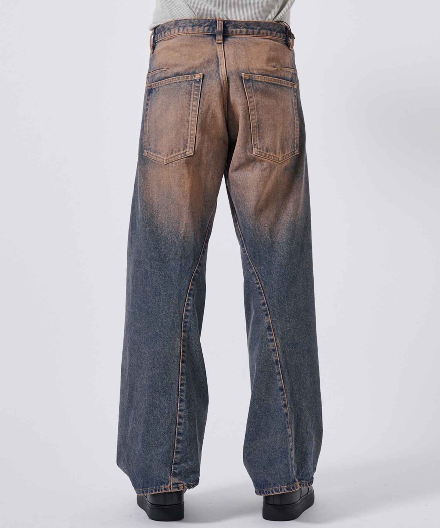 〈別注〉3D TWISTED JEANS NVRFRGT