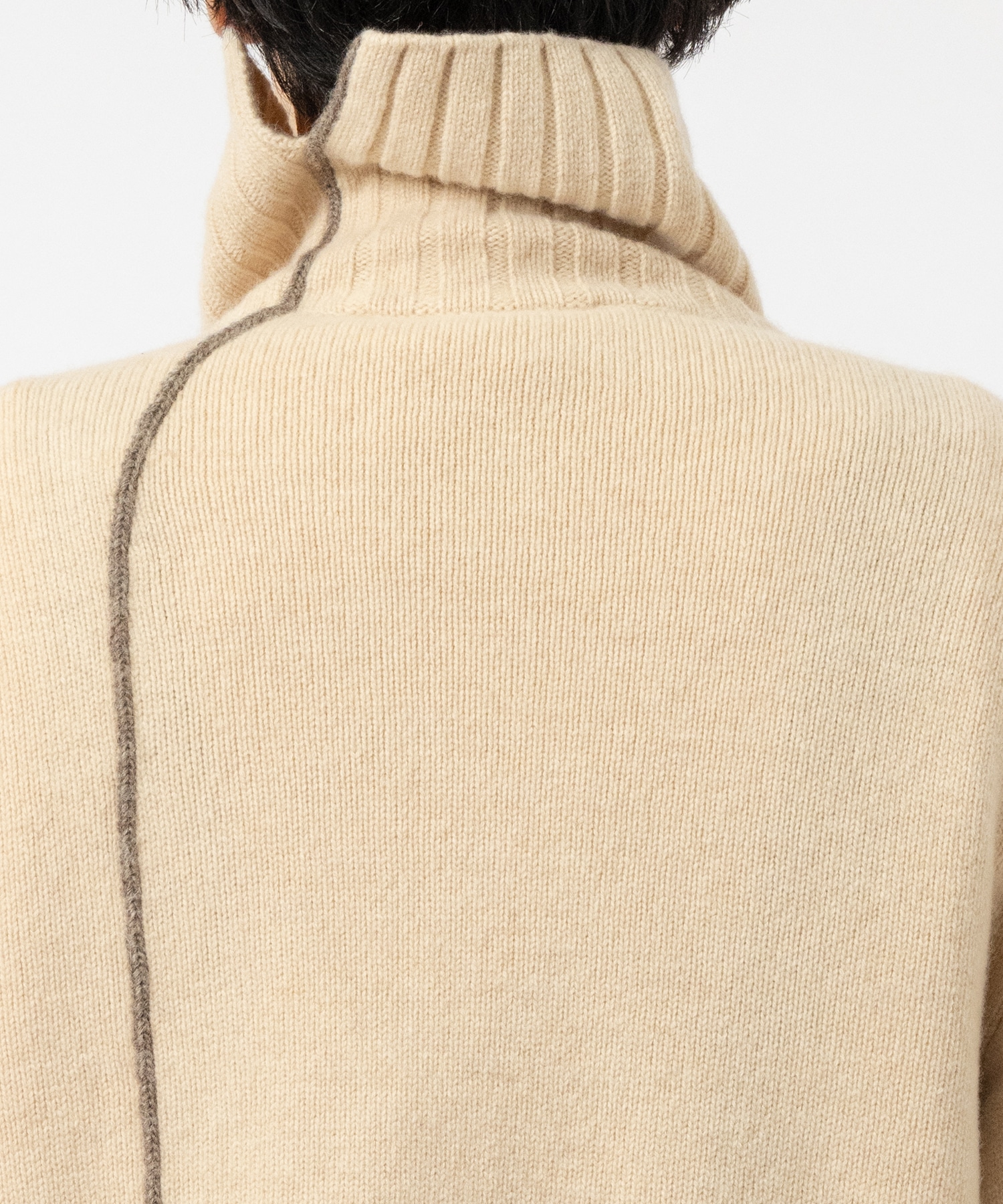 Turtle Neck Knit UJOH HOMME