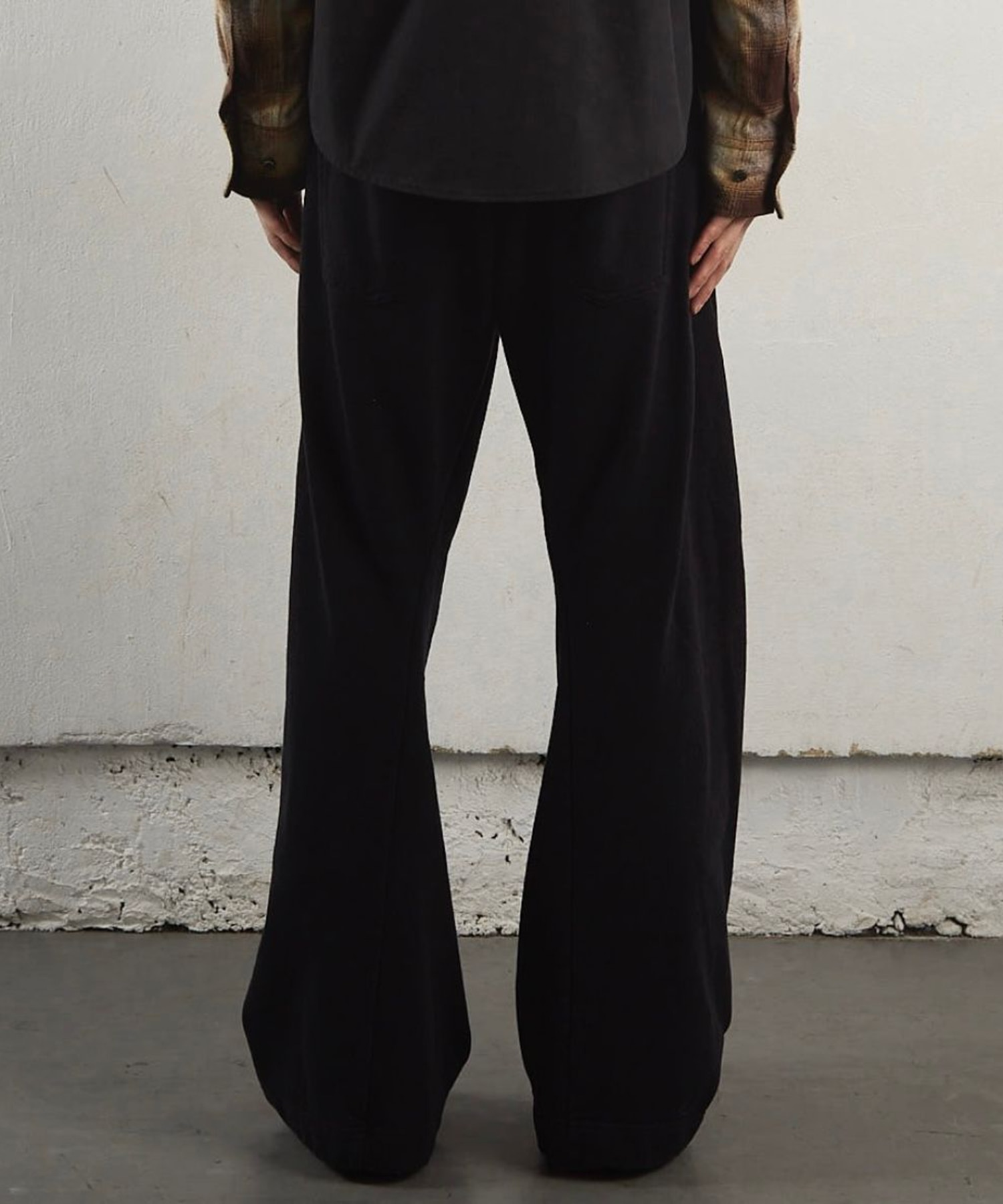 3D TWISTED LOUNGE WIDE PANTS NVRFRGT