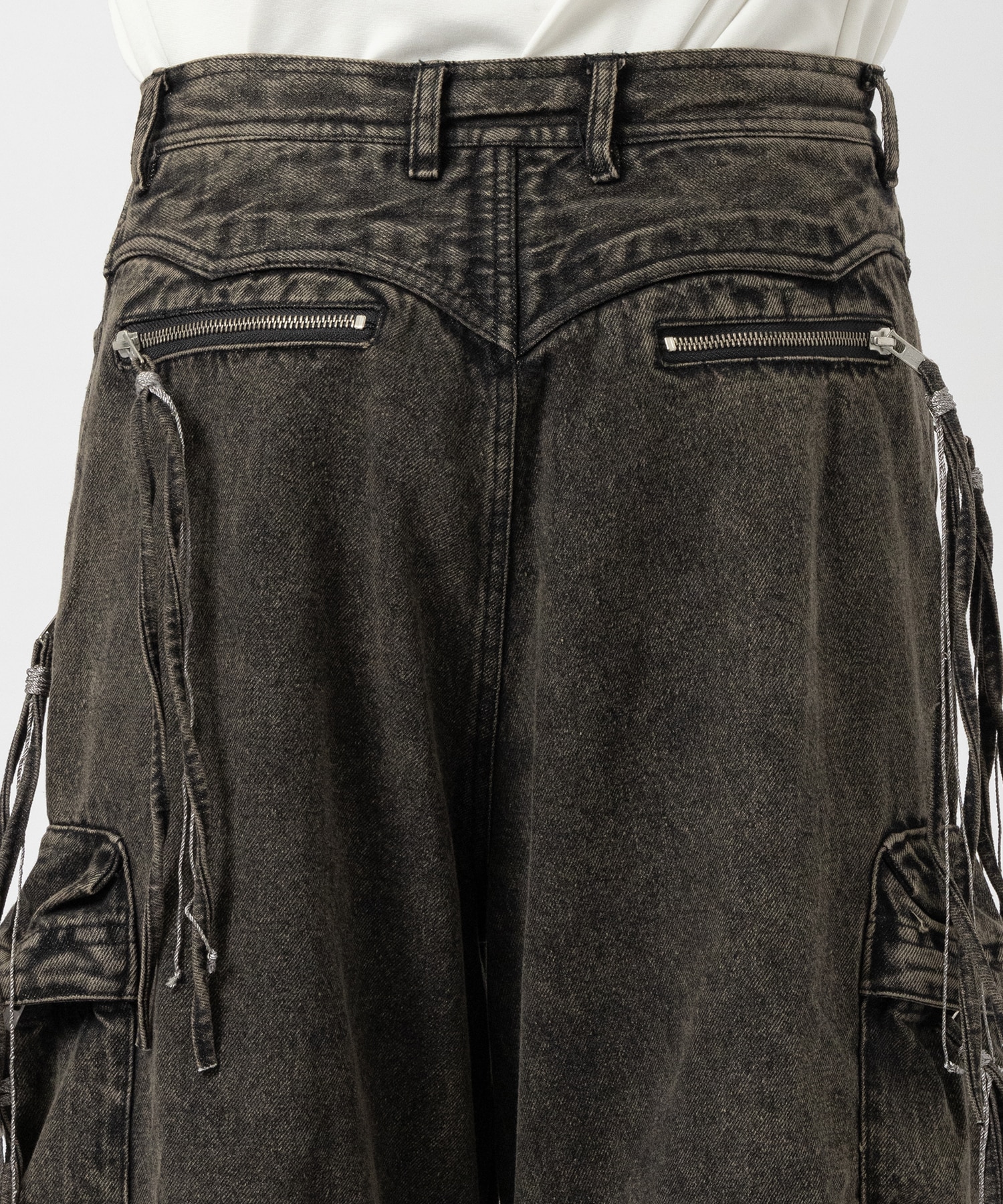 MULTI-POCKET DENIM CARGO FACCIES