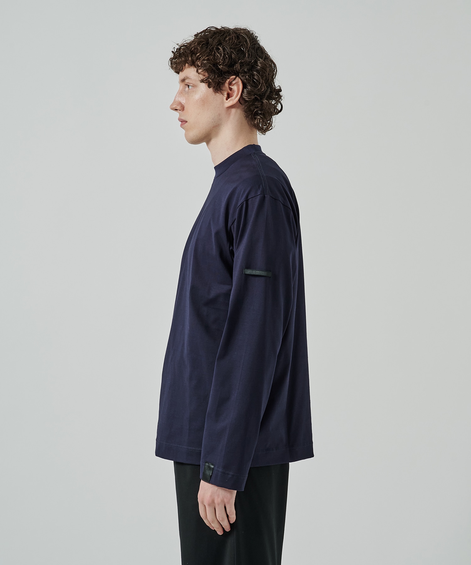 2251-CS10-022 L/S TEE N.HOOLYWOOD