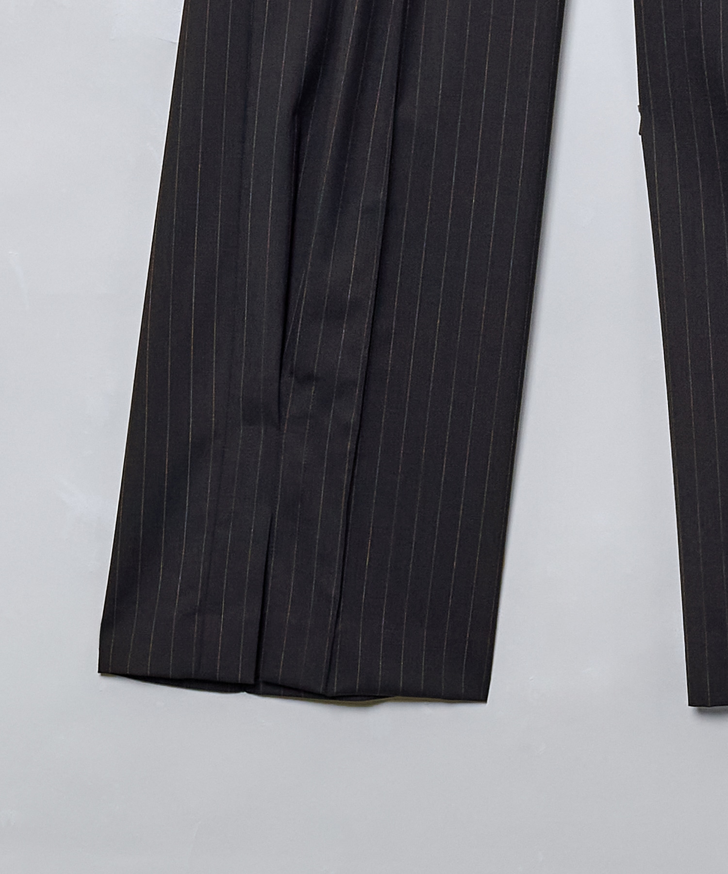 Pinstripe-pattern pants KHOKI