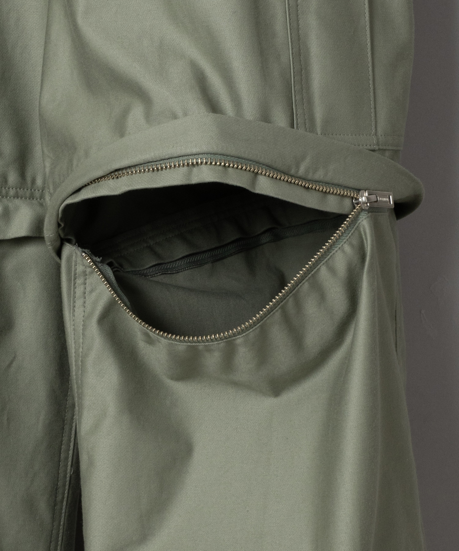 ZIP CARGO TROUSERS SUGARHILL