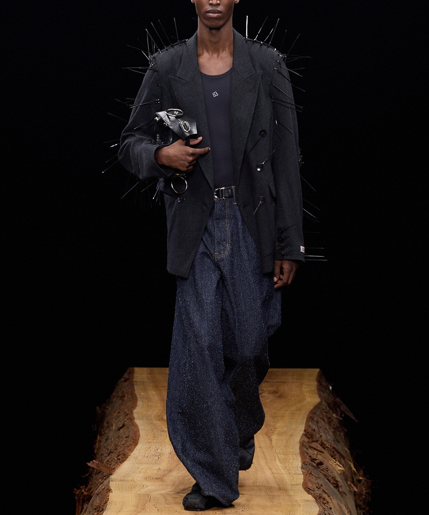 LEATHER CAKE BAG MASU