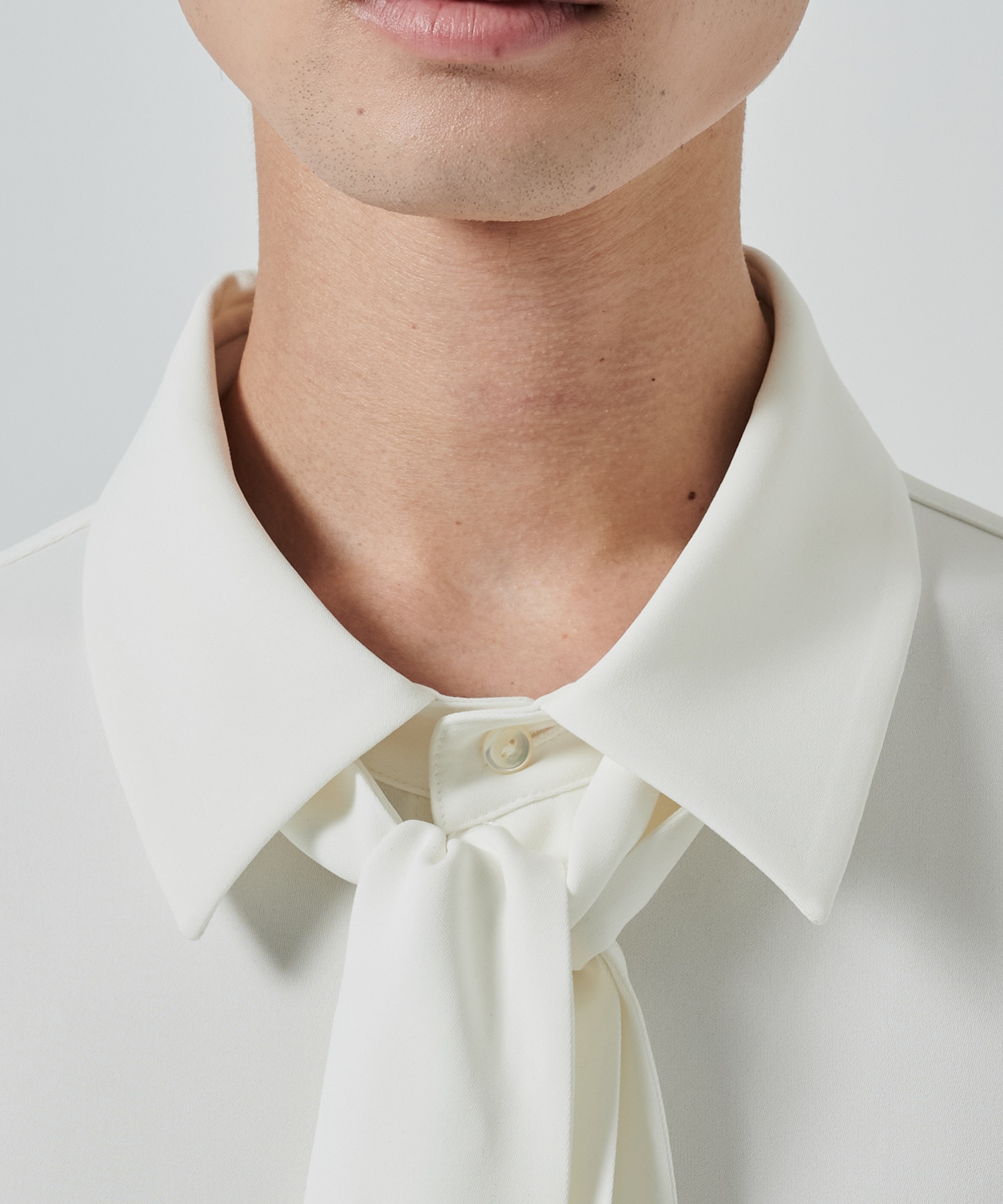 Double Satin Bow Tie Short Sleeve Shirt CULLNI