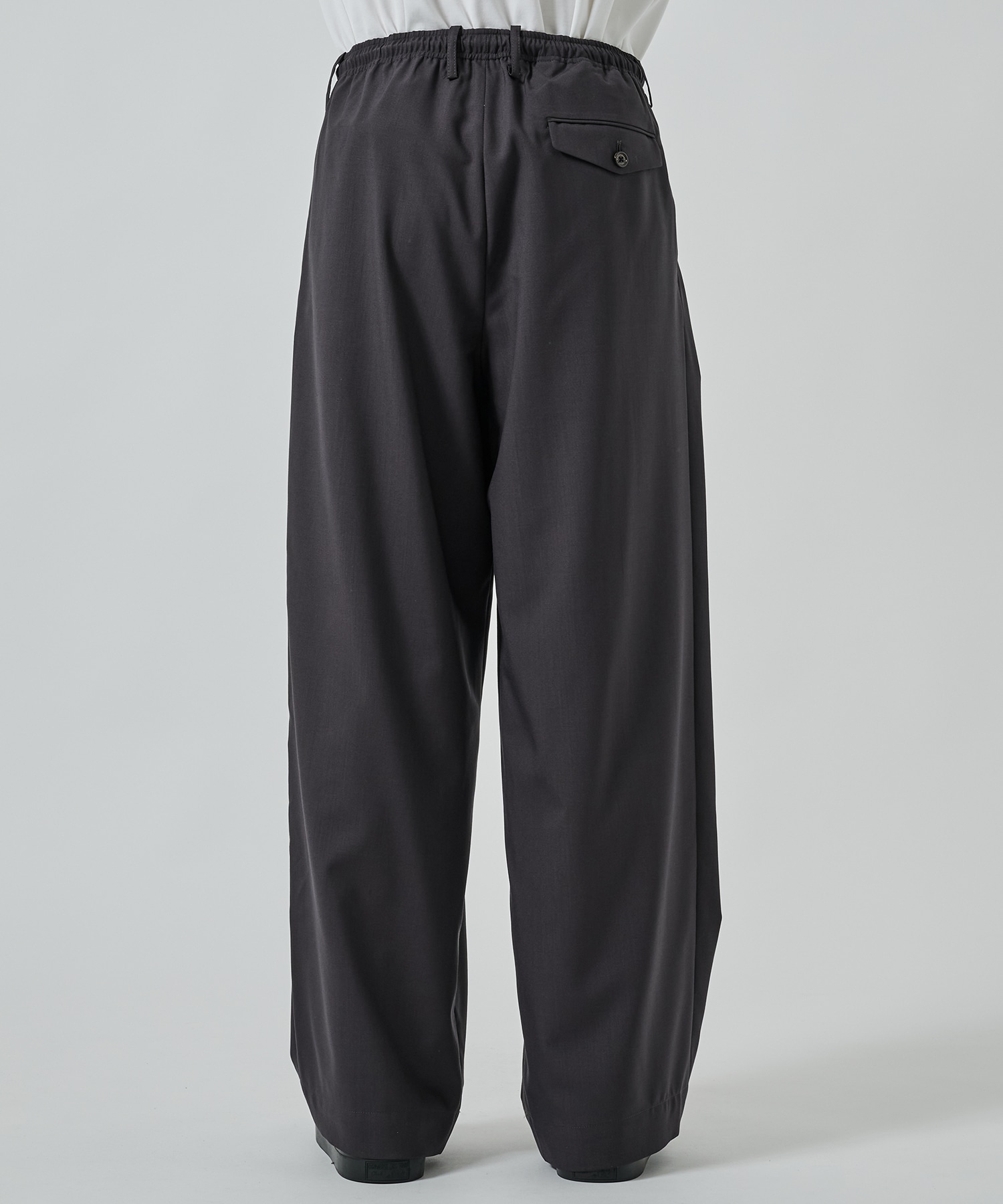 TRIPLE PLEATED EASY TROUSERS 