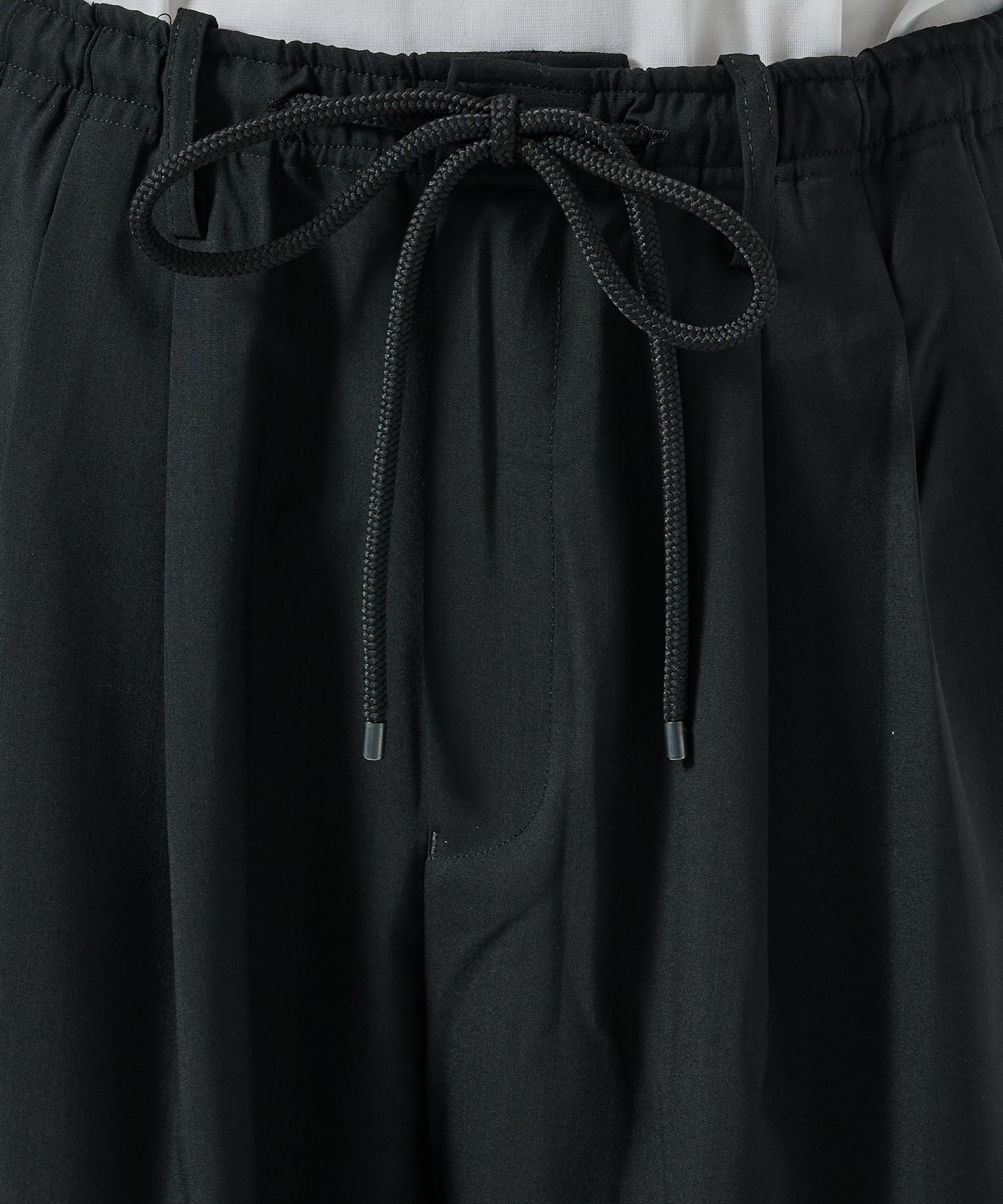 TRIPLE PLEATED EASY TROUSERS MARKAWARE/marka