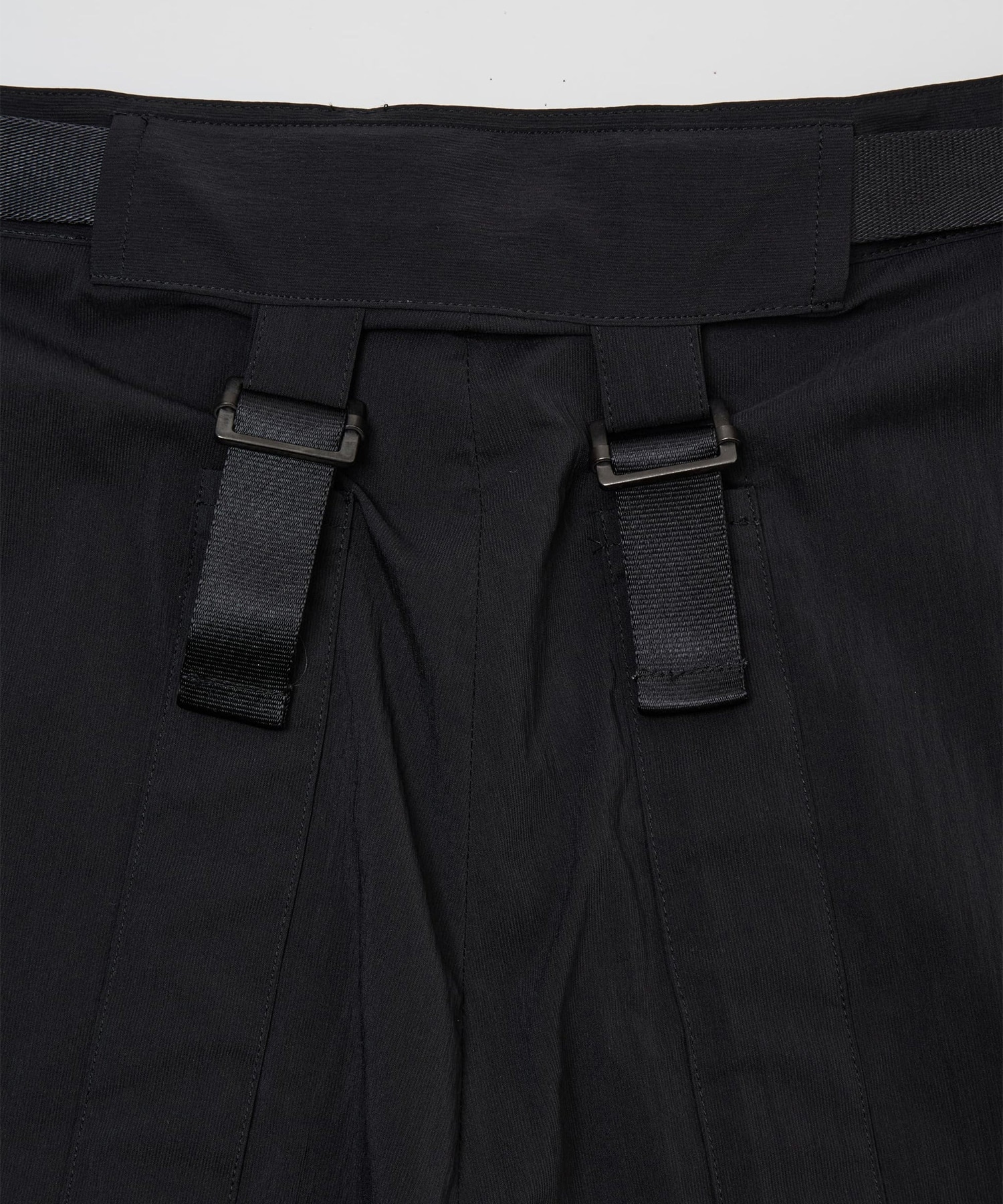 BELTED FORM-CHANGE PANTS IRENISA