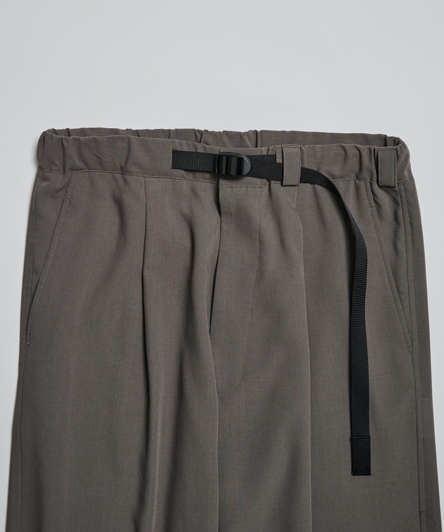 〈別注〉Tape -Belt 1 Tuck PNT UJOH HOMME