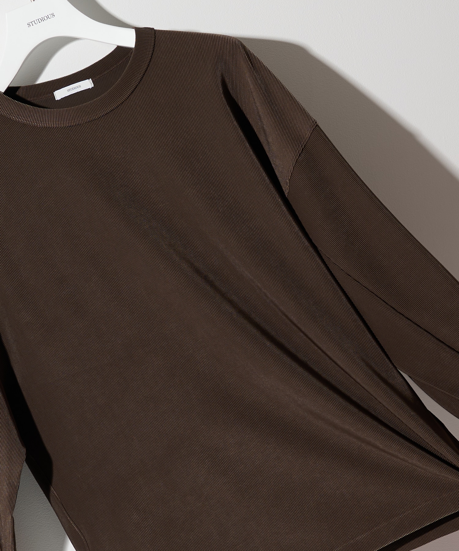 ナロープリーツスウェット STUDIOUS