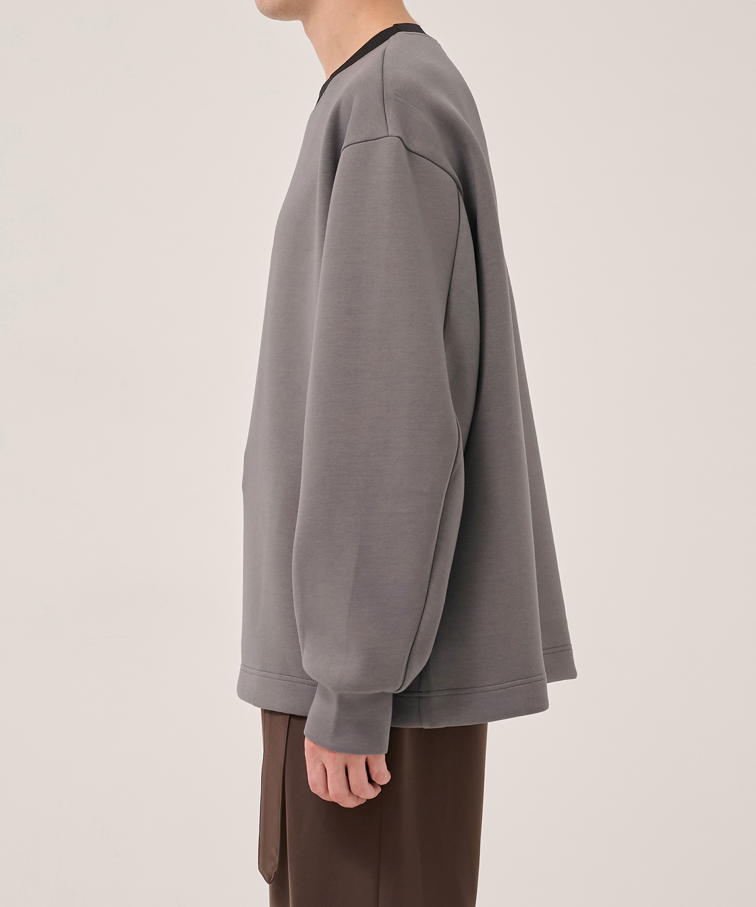 CULLNI Logo Embroidery Long Sleeve Pullover CULLNI