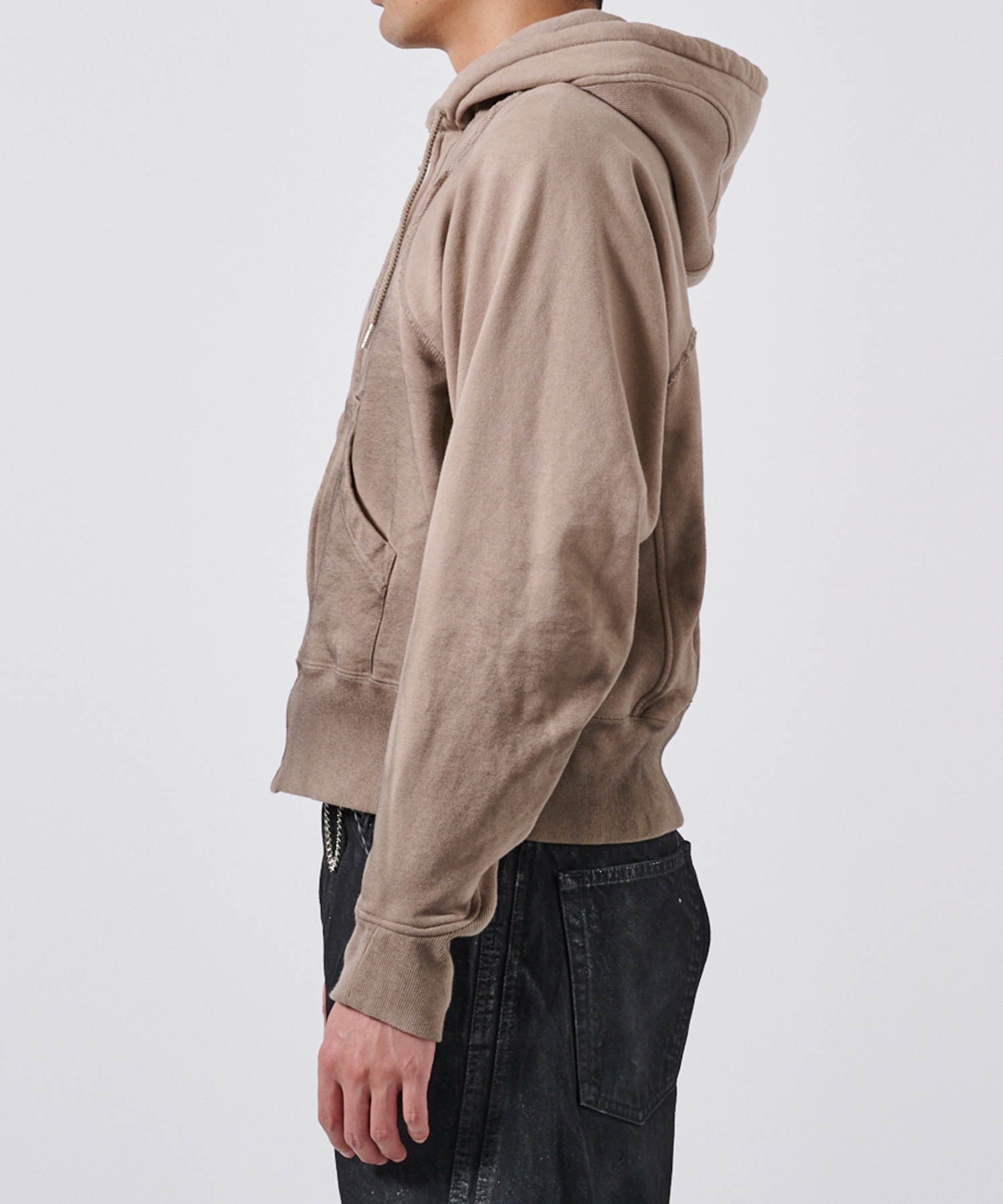 〈別注〉PANELLED ZIP UP HOODIE NVRFRGT