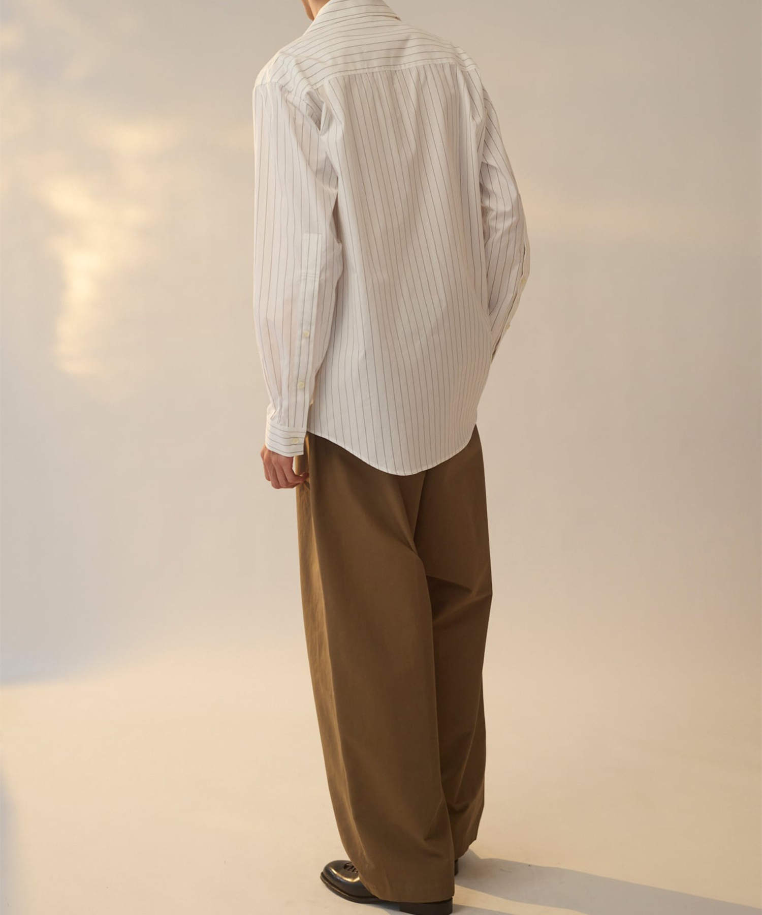 Wide Set Open Collar Shirt UJOH HOMME