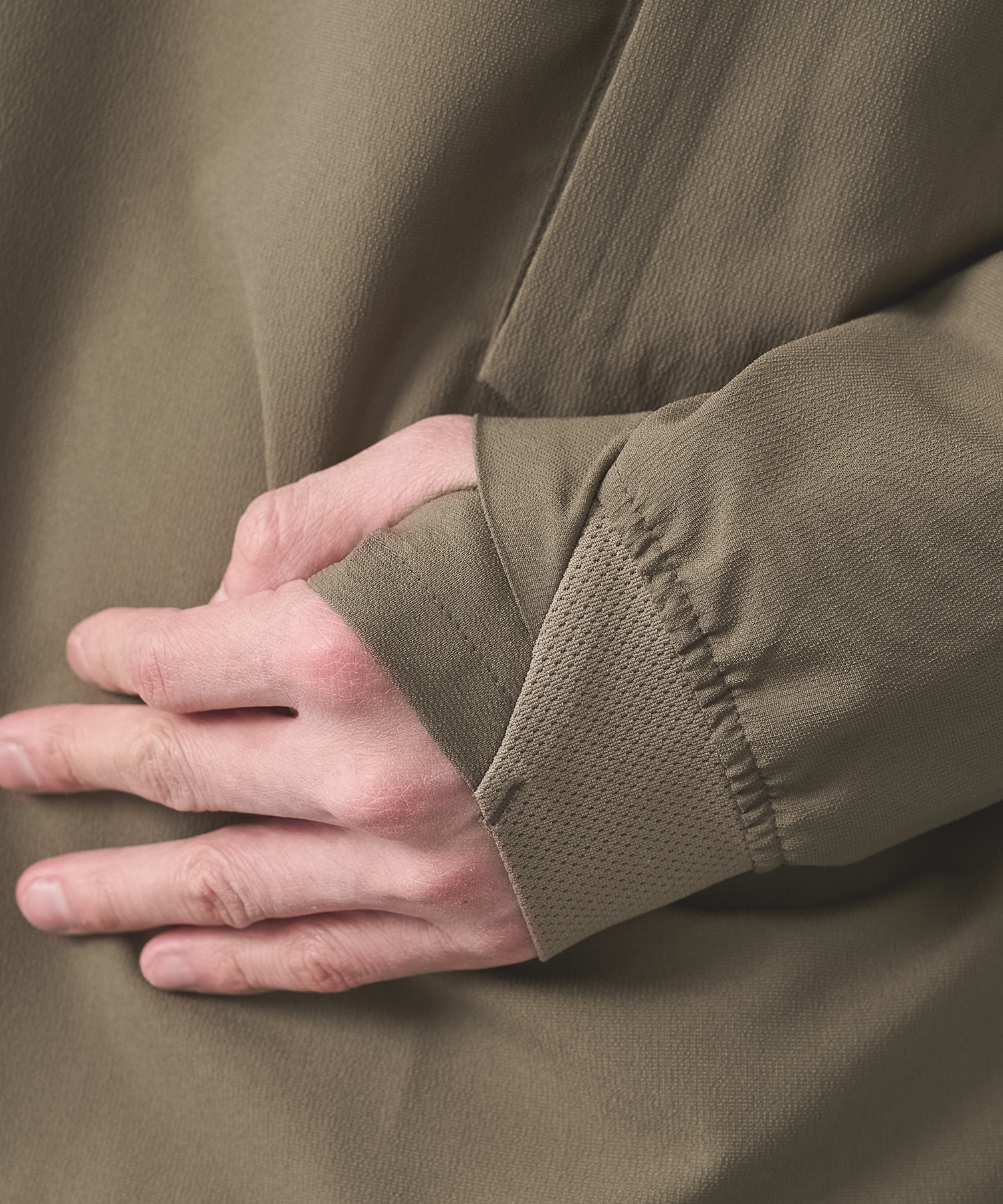 THE DEFORMED L/S PULLOVER WITH UTILITY POCKETS POLIQUANT