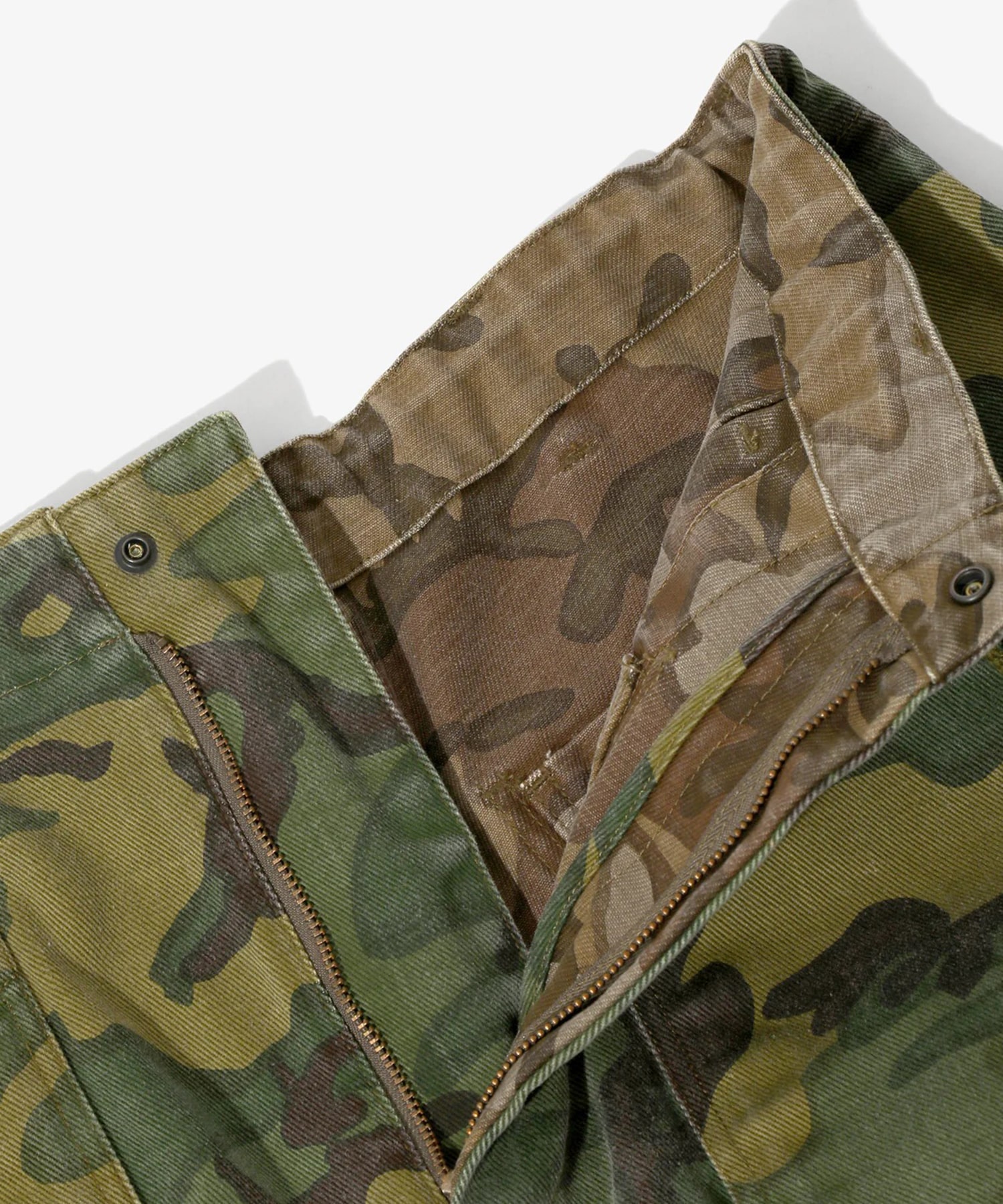 Reversible H.D. Pant - Camo Twill NEEDLES