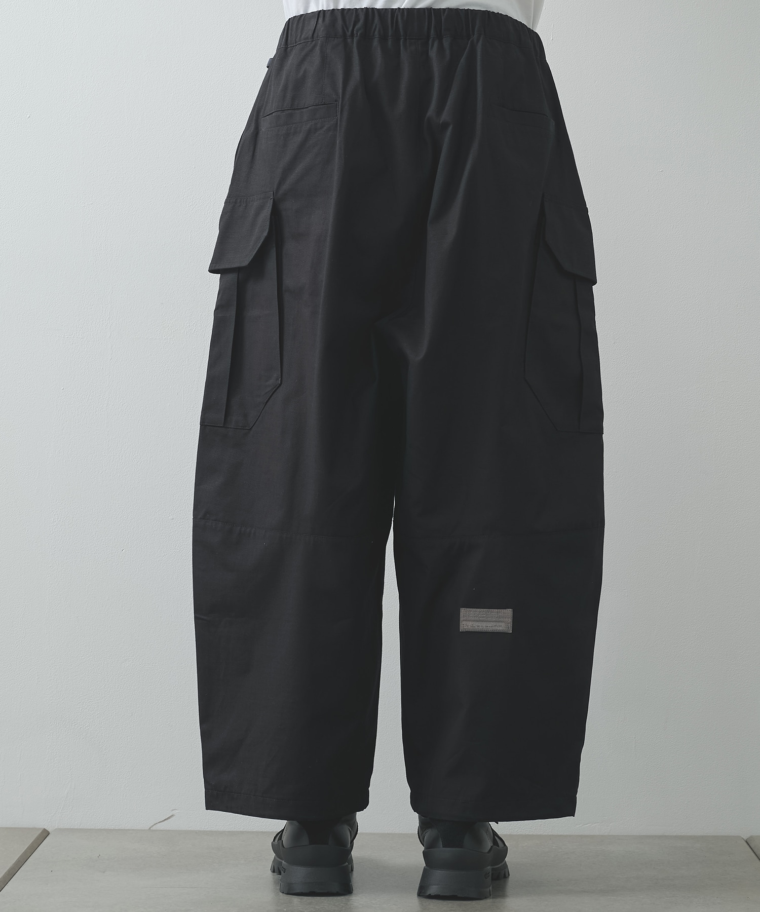 THE CHANGING LENGTH/HEM CROPPED CARGO PANTS POLIQUANT