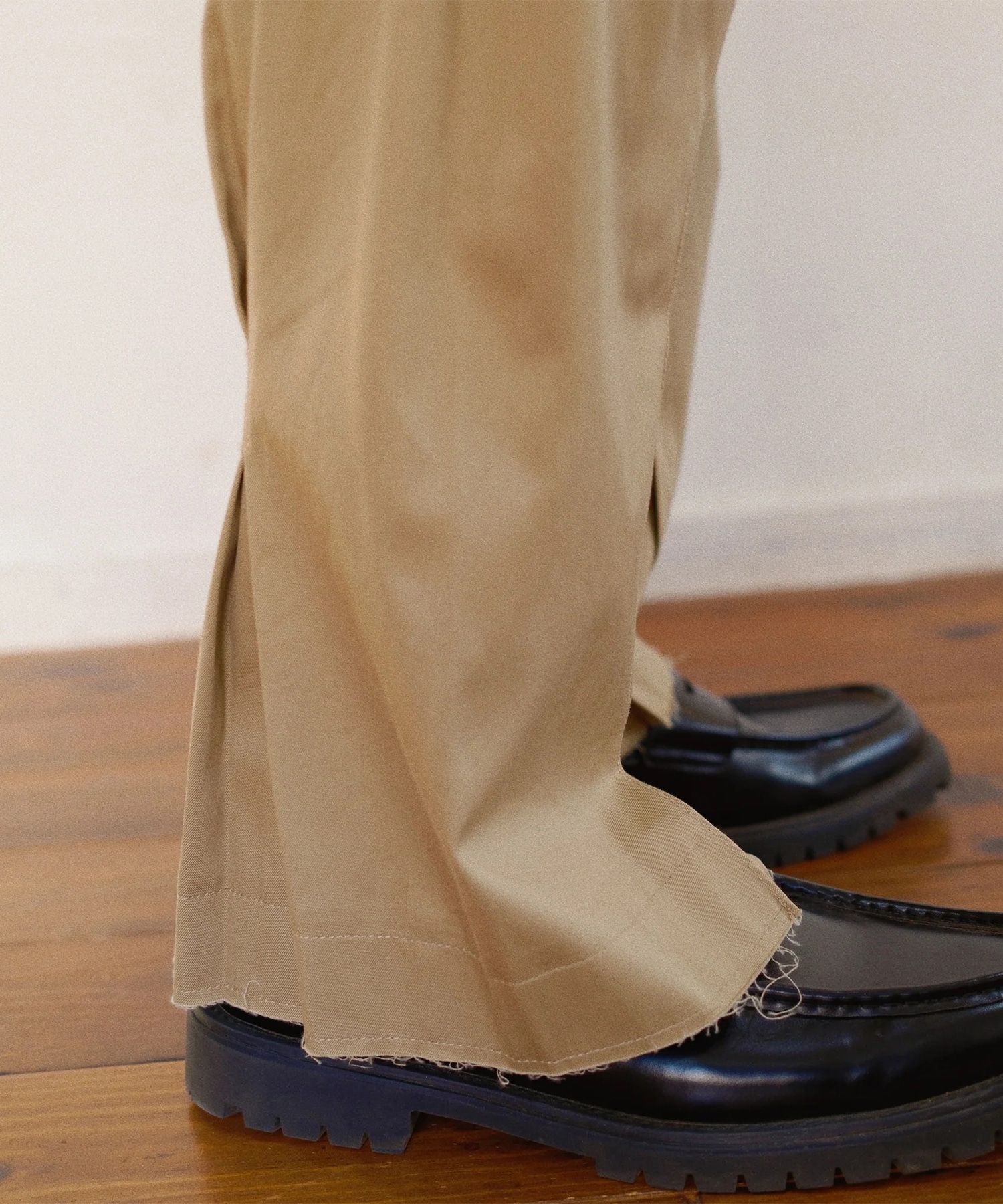 Pleated Chino Pants KHOKI