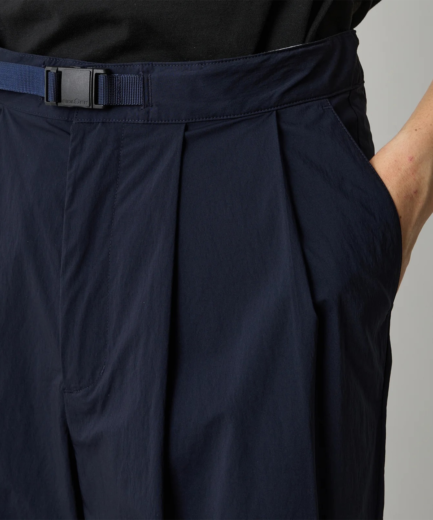 ×Dickies 2 TUCK PANTS White Mountaineering