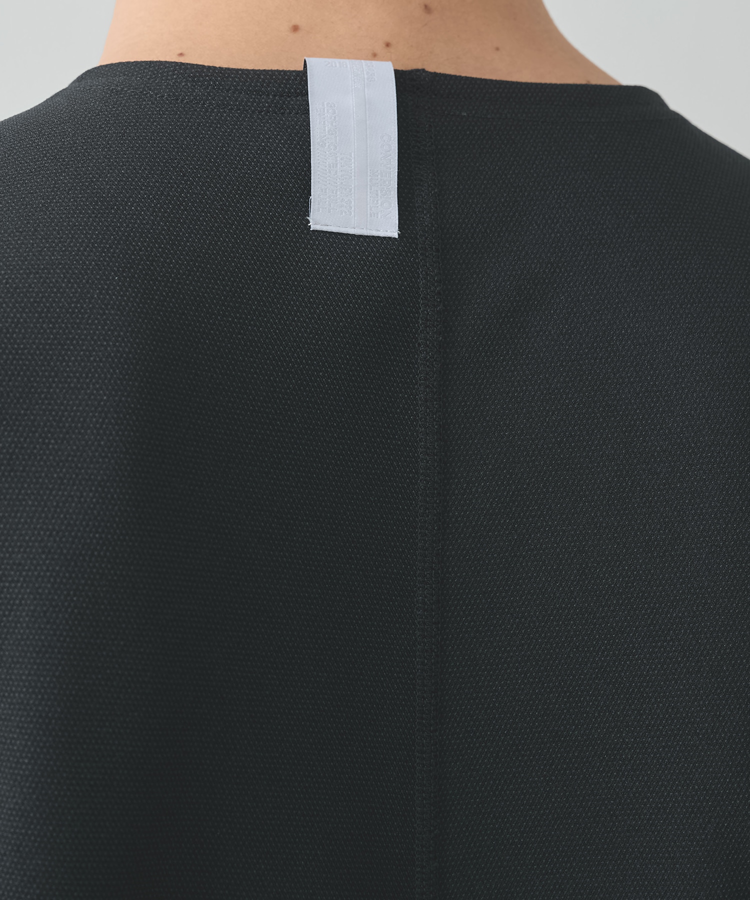 THE DEFORMED PTRN. S/S PULLOVER POLIQUANT