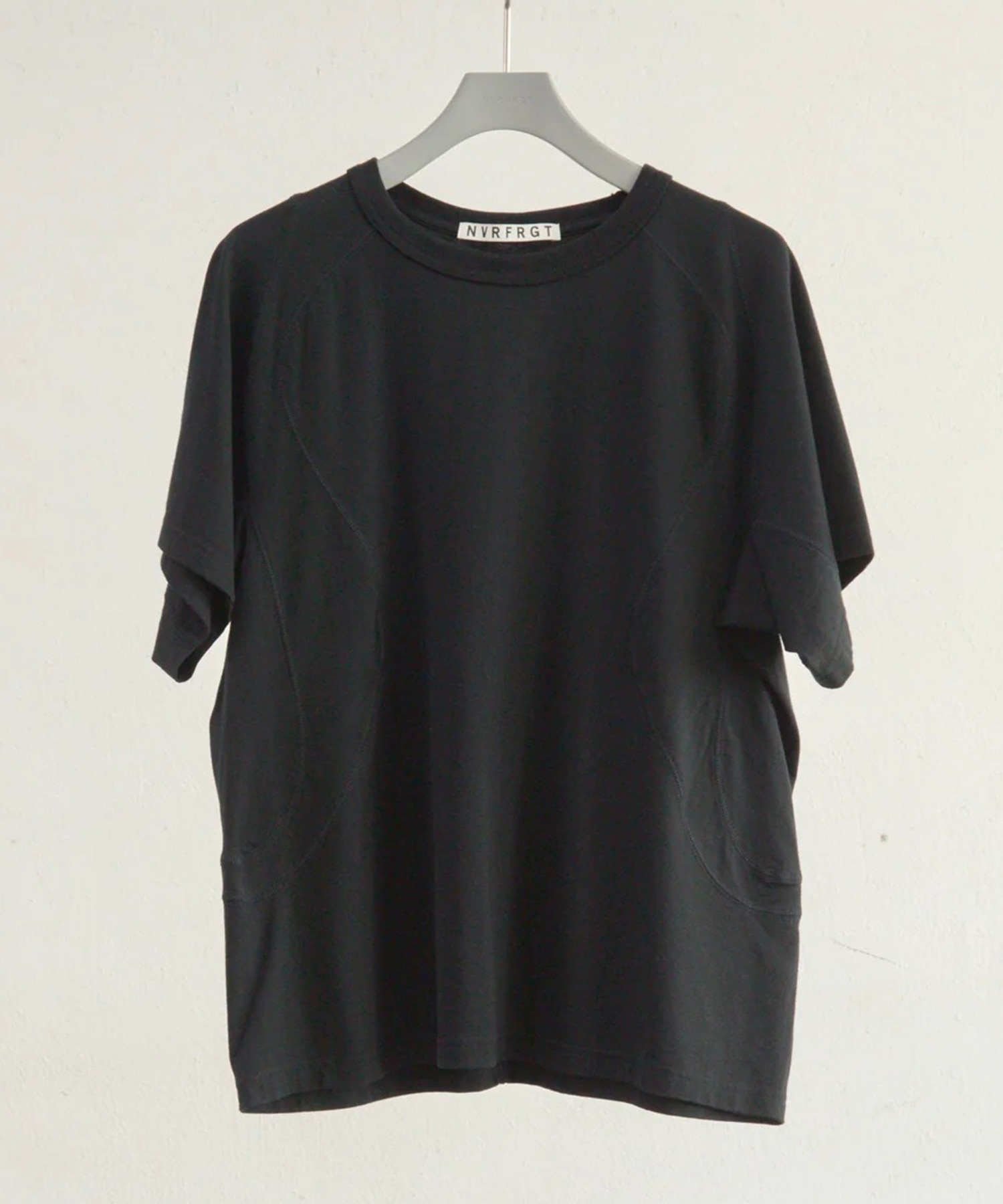 PANELLED HALF SLEEVE T-SHIRT NVRFRGT