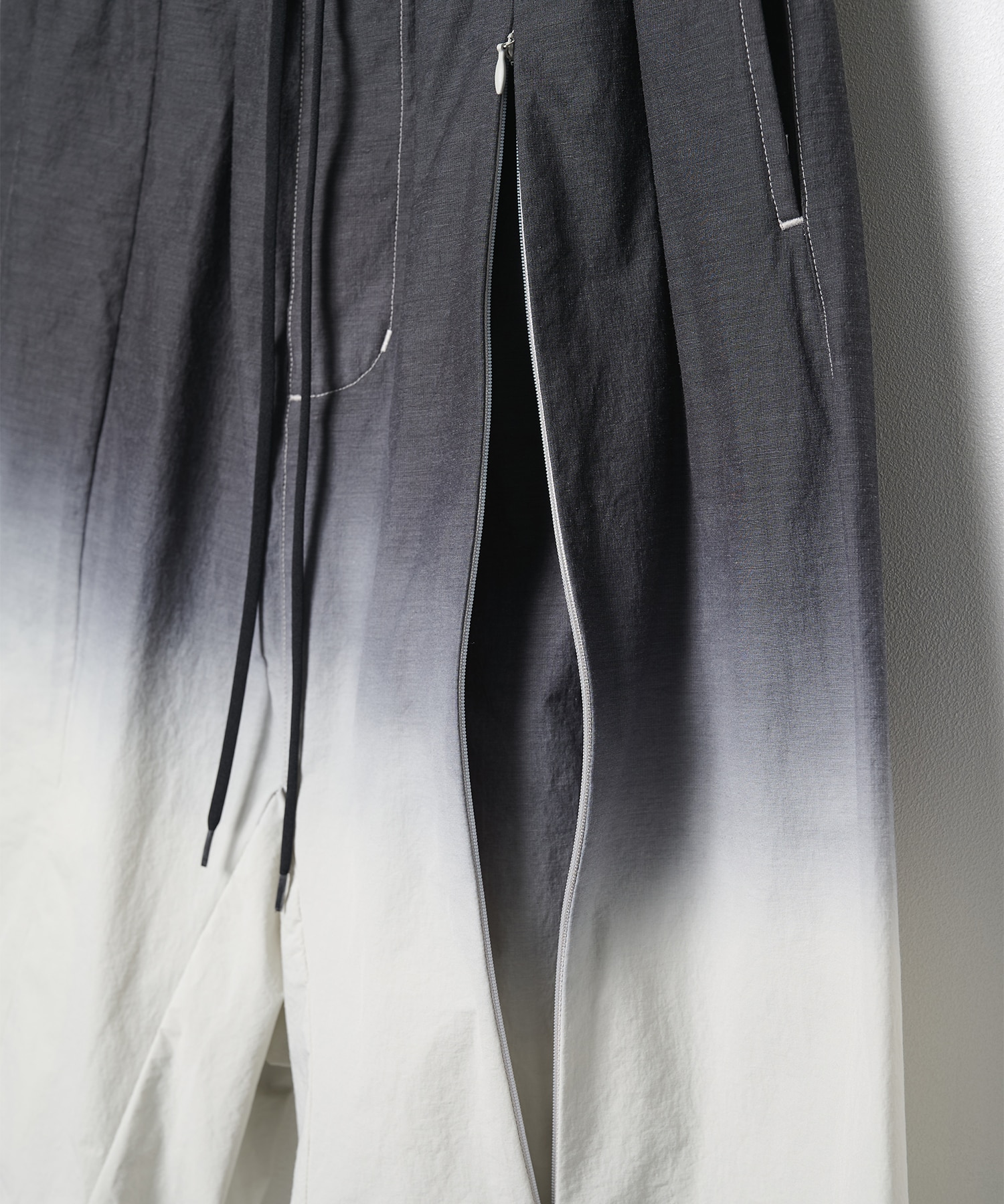 THE BREATHABLE GRADIENT GARMENT DYEING S/L PANTS POLIQUANT