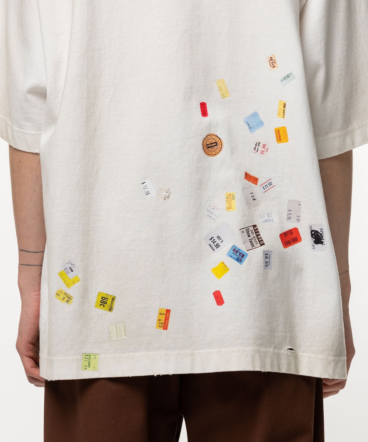 PRICE STICKER TEE Maison MIHARA YASUHIRO
