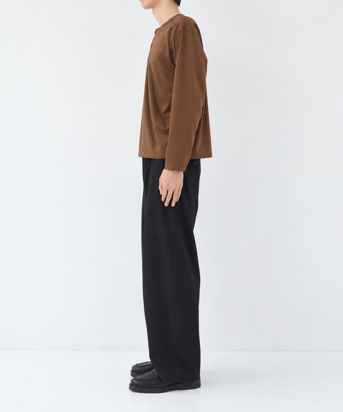 Micro Suede Henley neck STUDIOUS