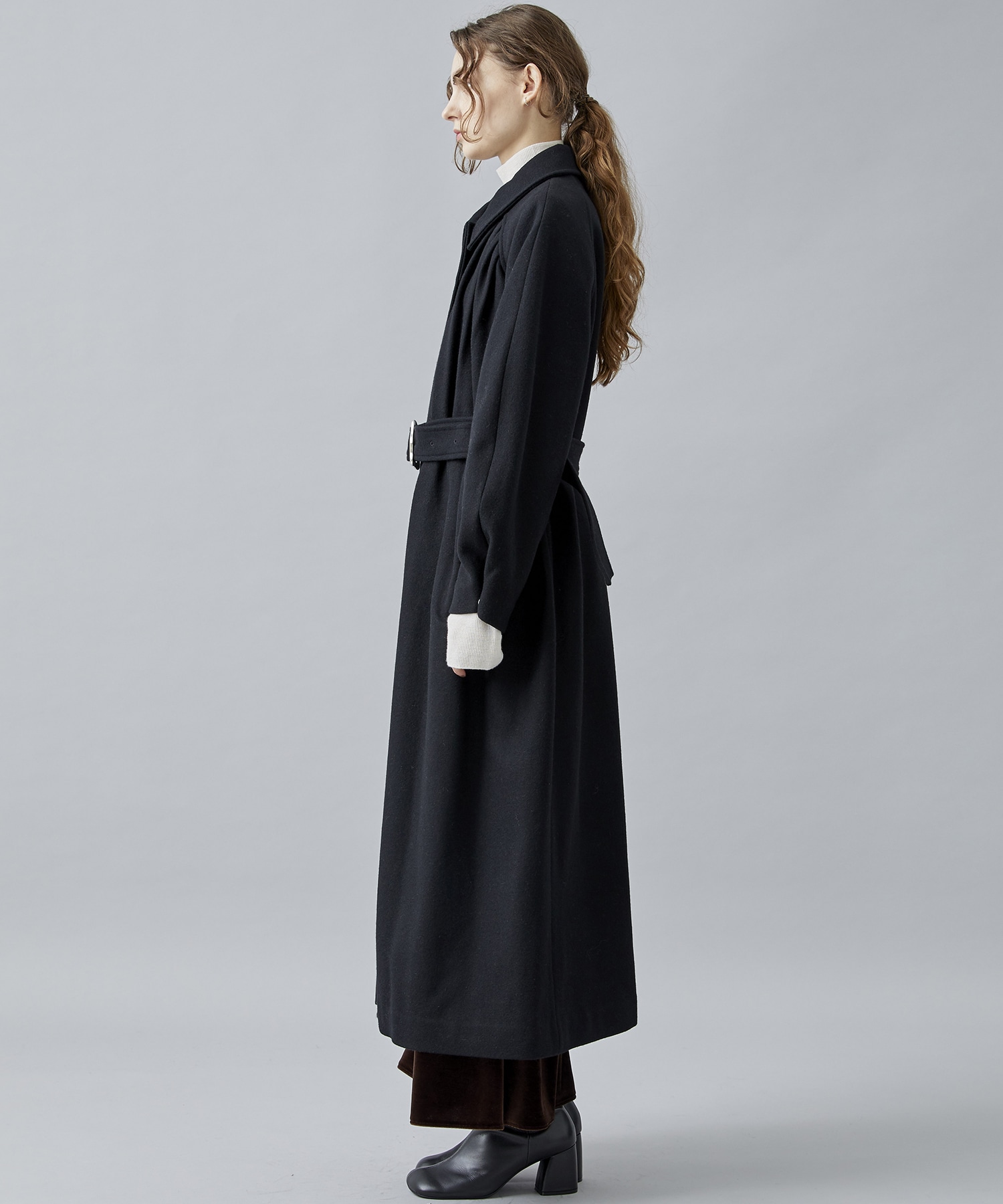 ameri UND FRONT GATHER OPEN SLEEVE COAT | angeloawards.com