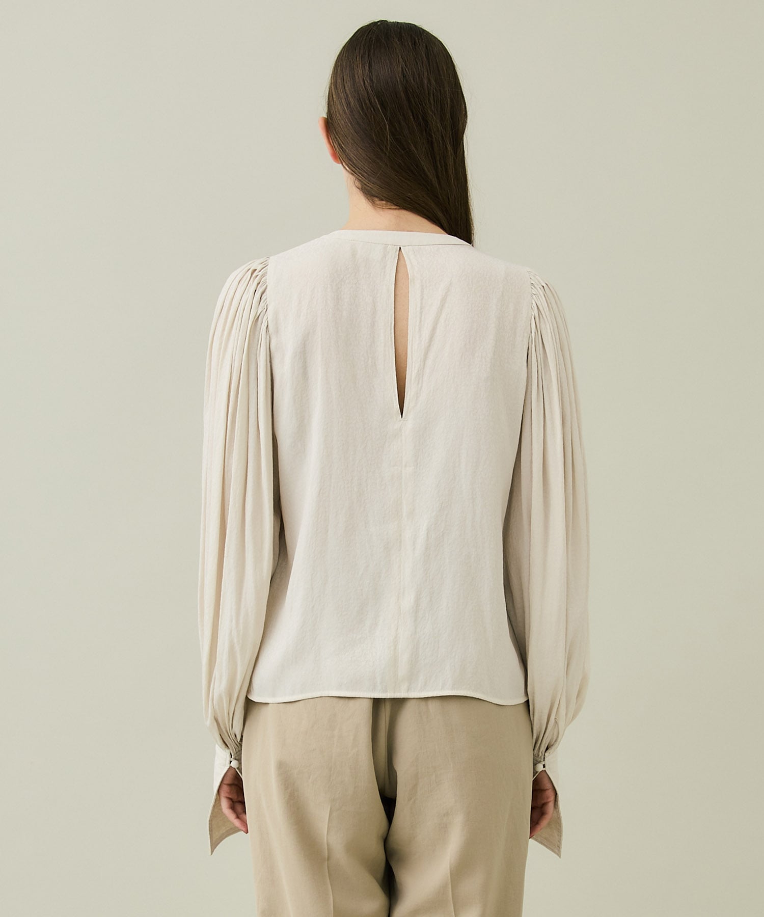 別注〉VOLUMME SLEEVE SATIN BLOUSE(FREE IVORY): ELIN: WOMENS