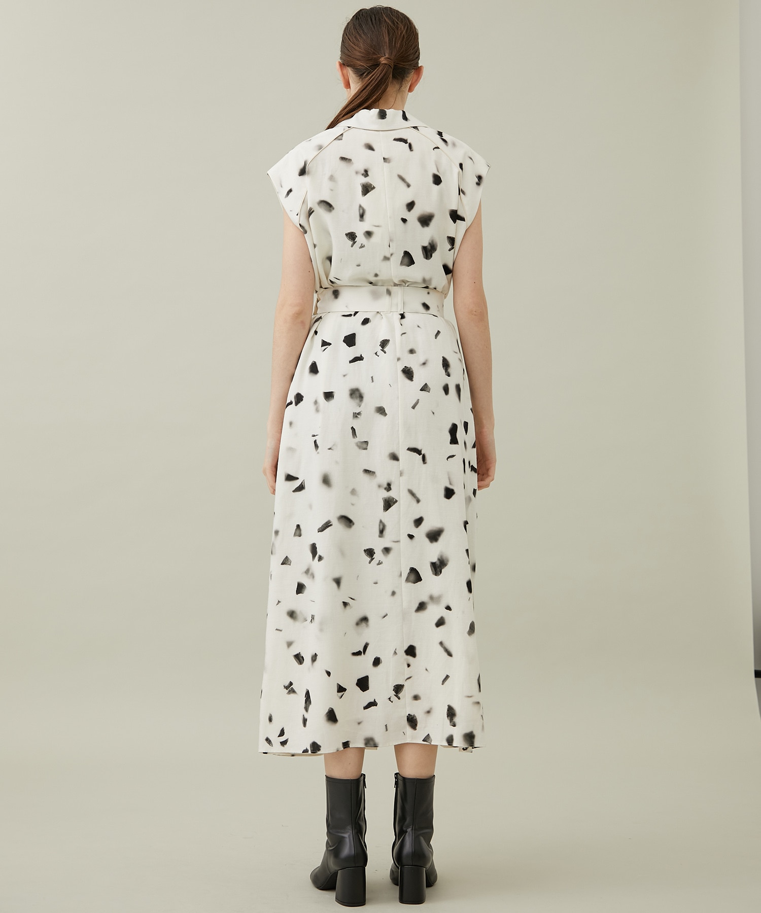 Soak stone dress IV(1 IVORY): AKIRANAKA: WOMENS｜ STUDIOUS ONLINE