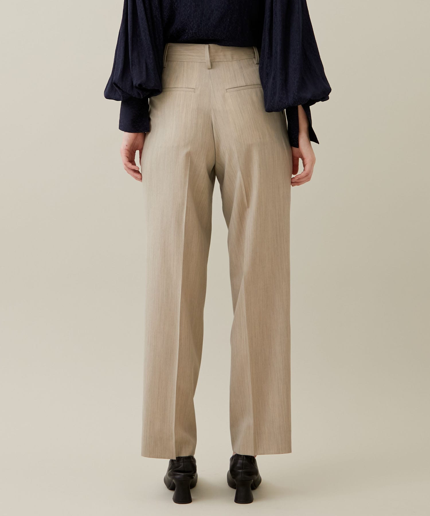 SUMMER WOOL TUCK PANTS(34 BEIGE): CINOH: WOMENS｜ STUDIOUS ONLINE