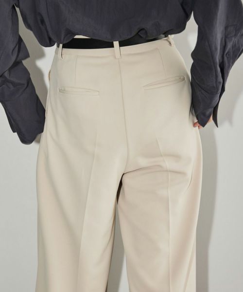 購入廉価 【完売品・美品】TODAYFUL Tuck Twill Trousers 38