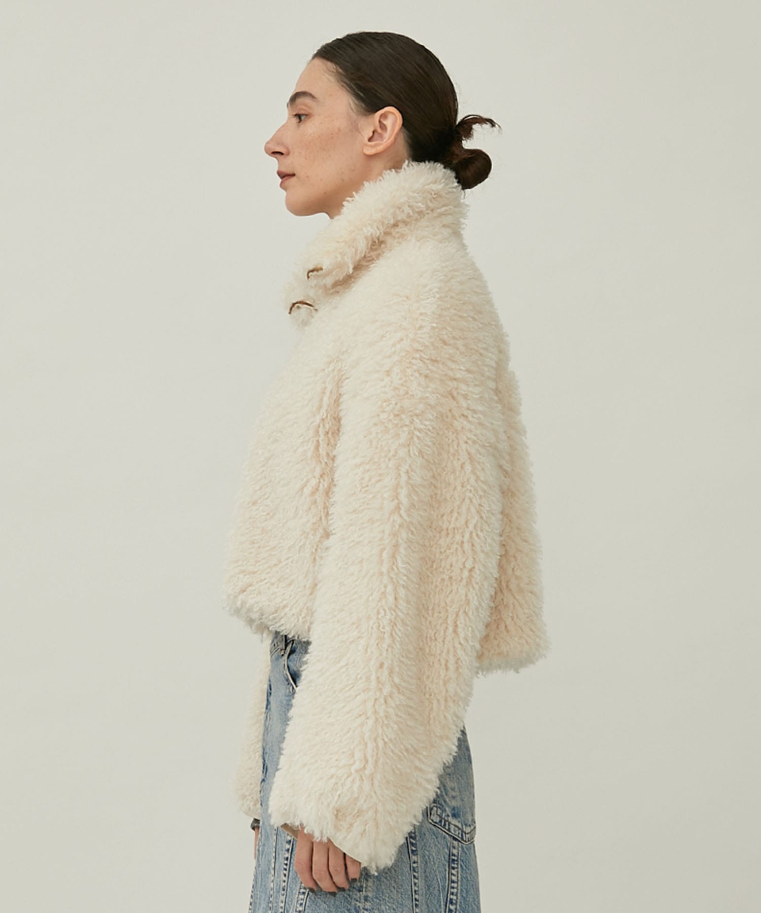 CRIMPED FUR CROPPED BLOUSON(FREE IVORY): THINGS THAT MATTER