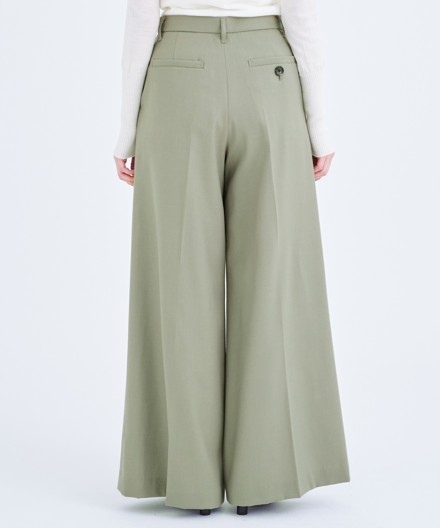 Terese wide tuck Pants KH AKIRANAKA