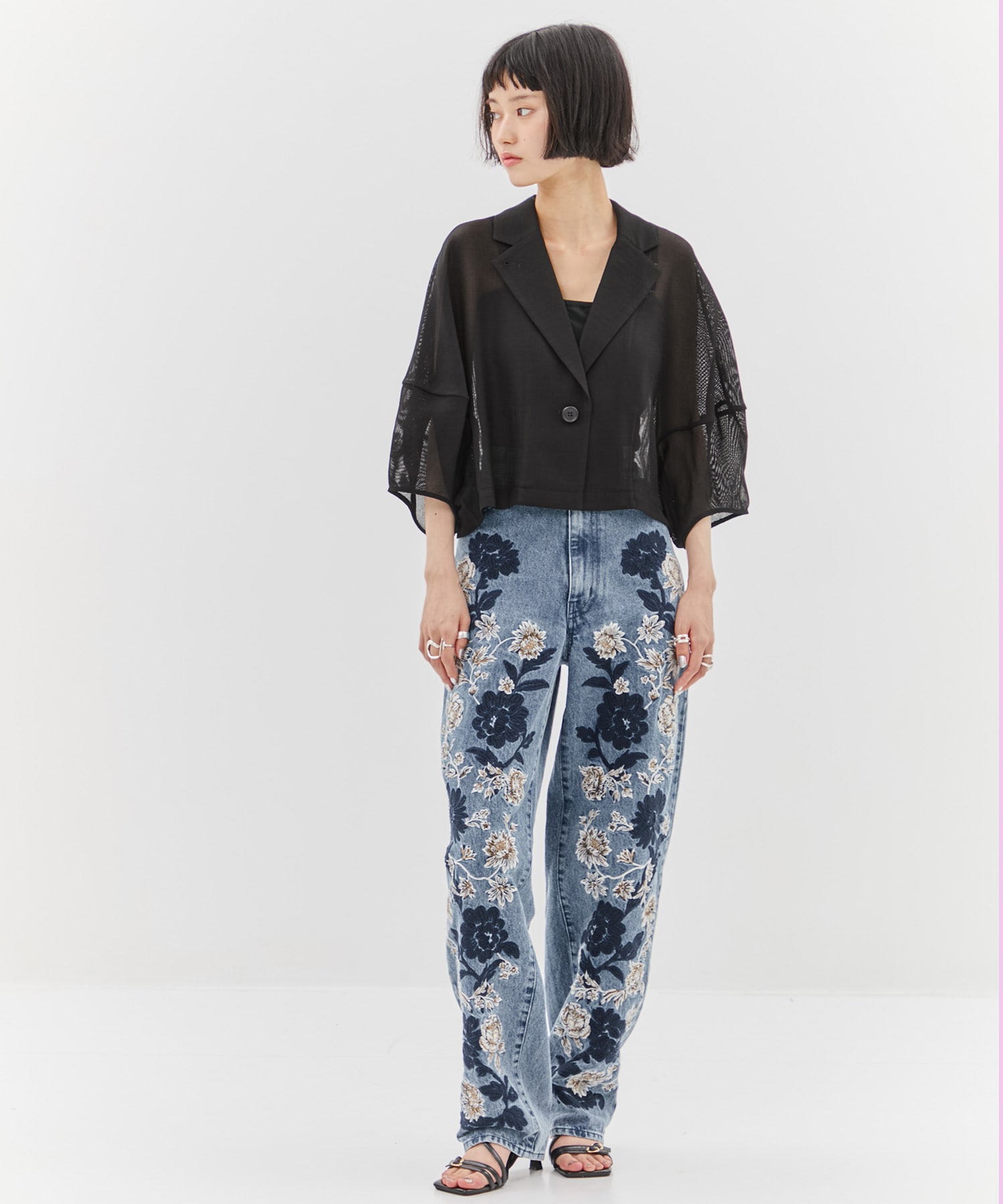 FLOWER EMBROIDERY PANTS CLANE