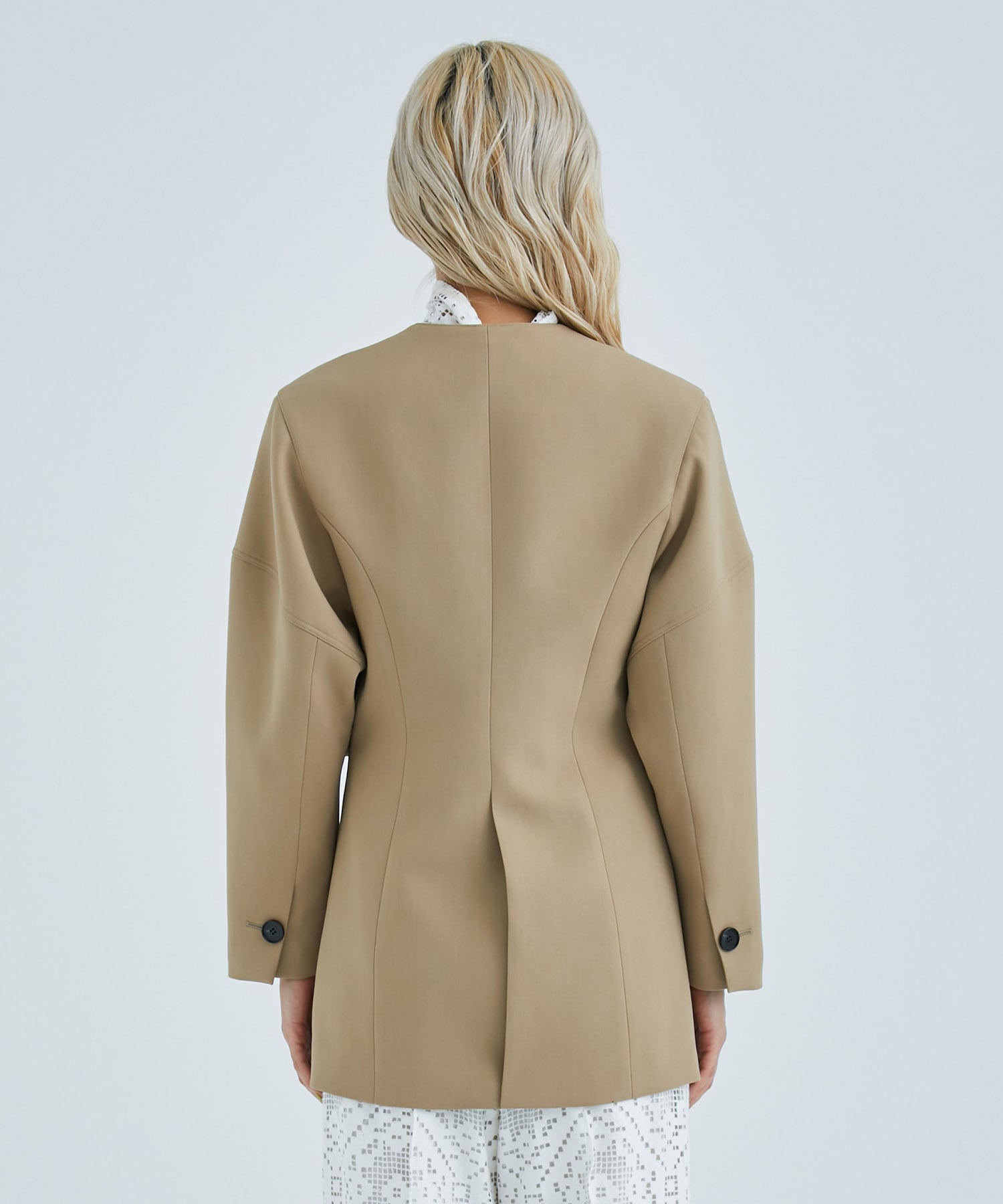 Helene Jacket BE(1 BEIGE): AKIRANAKA: WOMENS｜ STUDIOUS ONLINE公式 ...