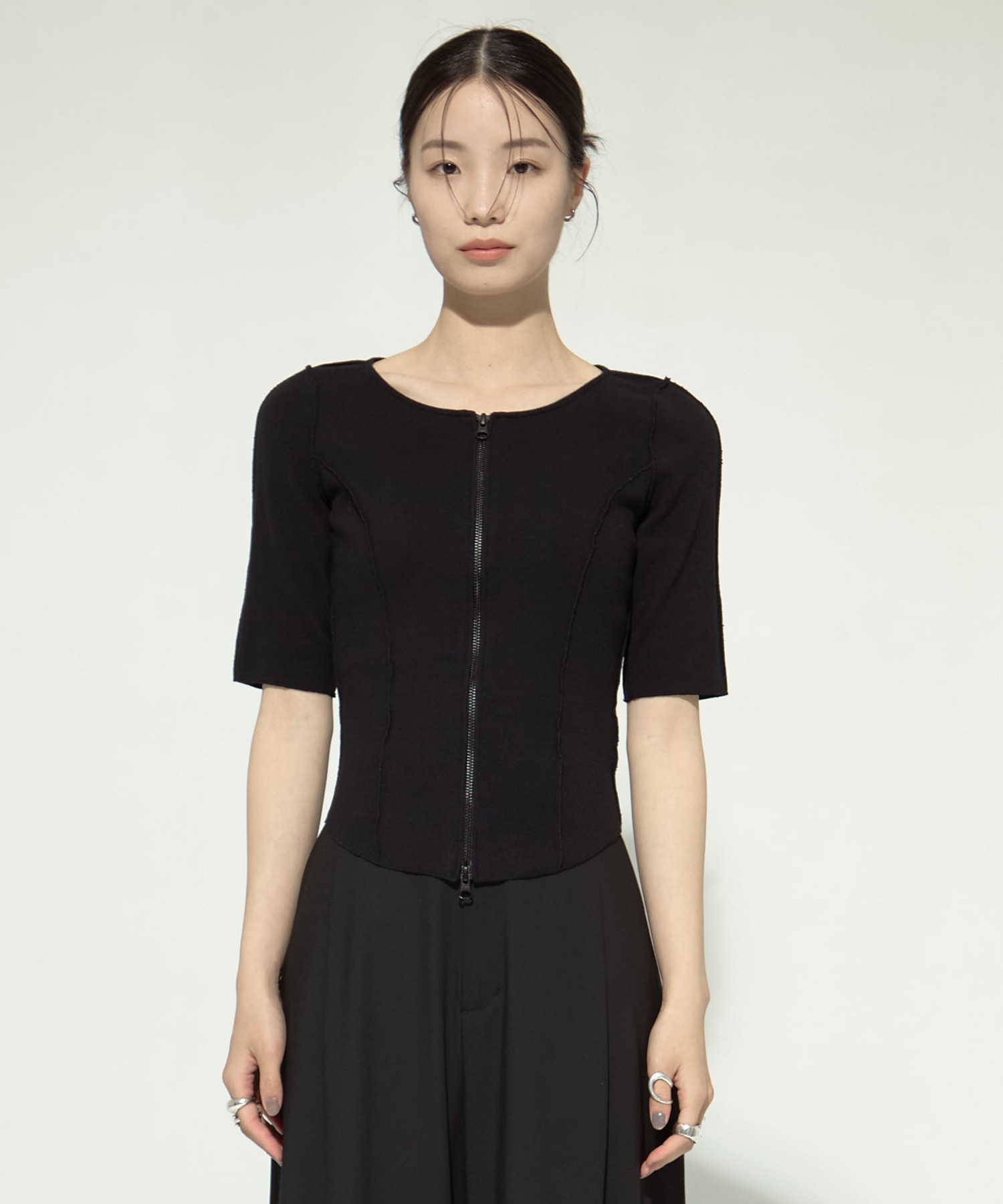 Half Sleeve Zip Up Rib Top STUDIOUS