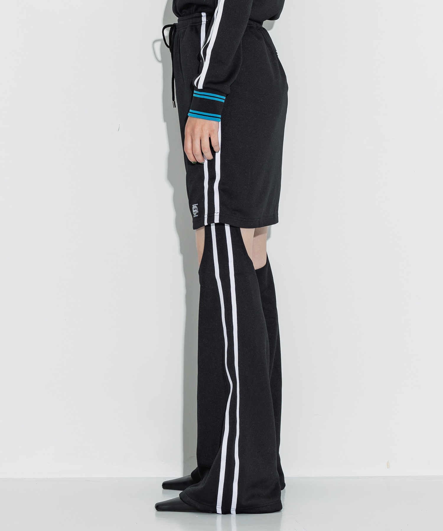 Sporty Cut-out Trouser BASICKS