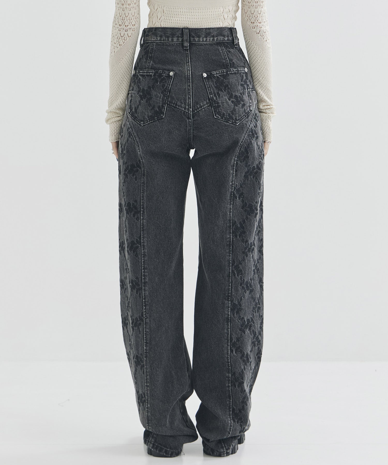 FLOWER EMBROIDERED WIDE JEANS FETICO