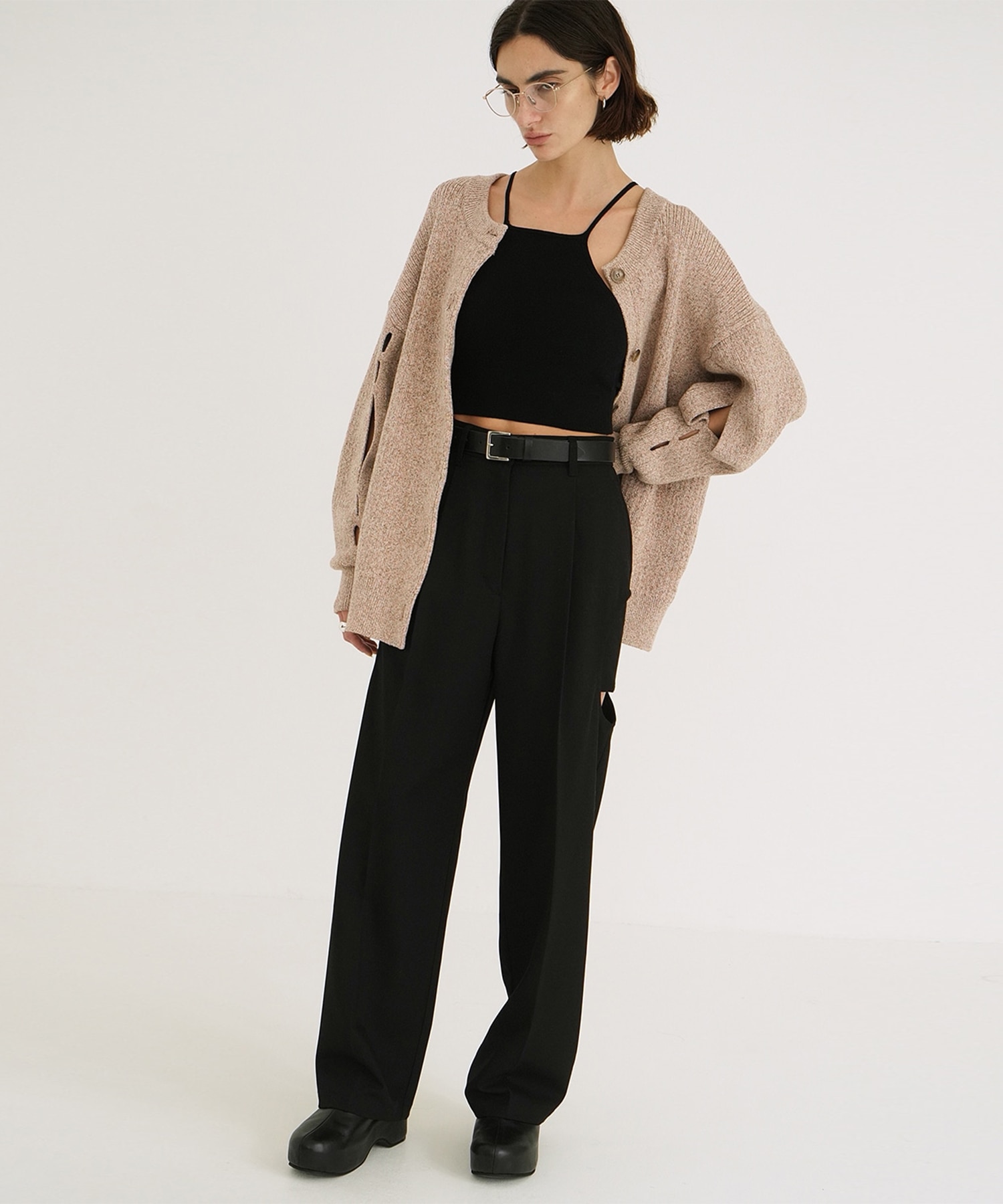 SIDE CIRCLE CUT PANTS CLANE