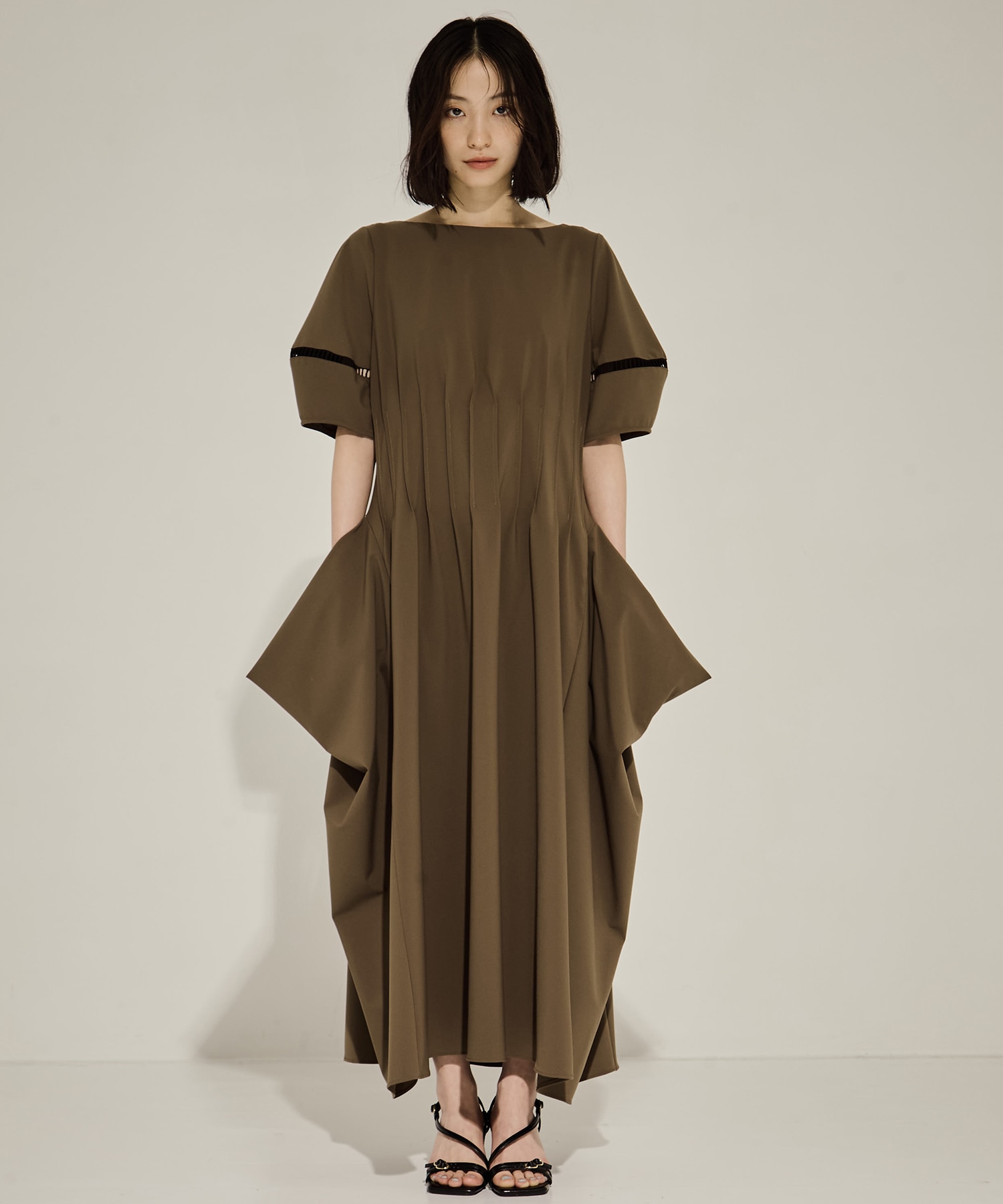 PIN TUCK VOLIME SLEEVE DRESS STUDIOUS