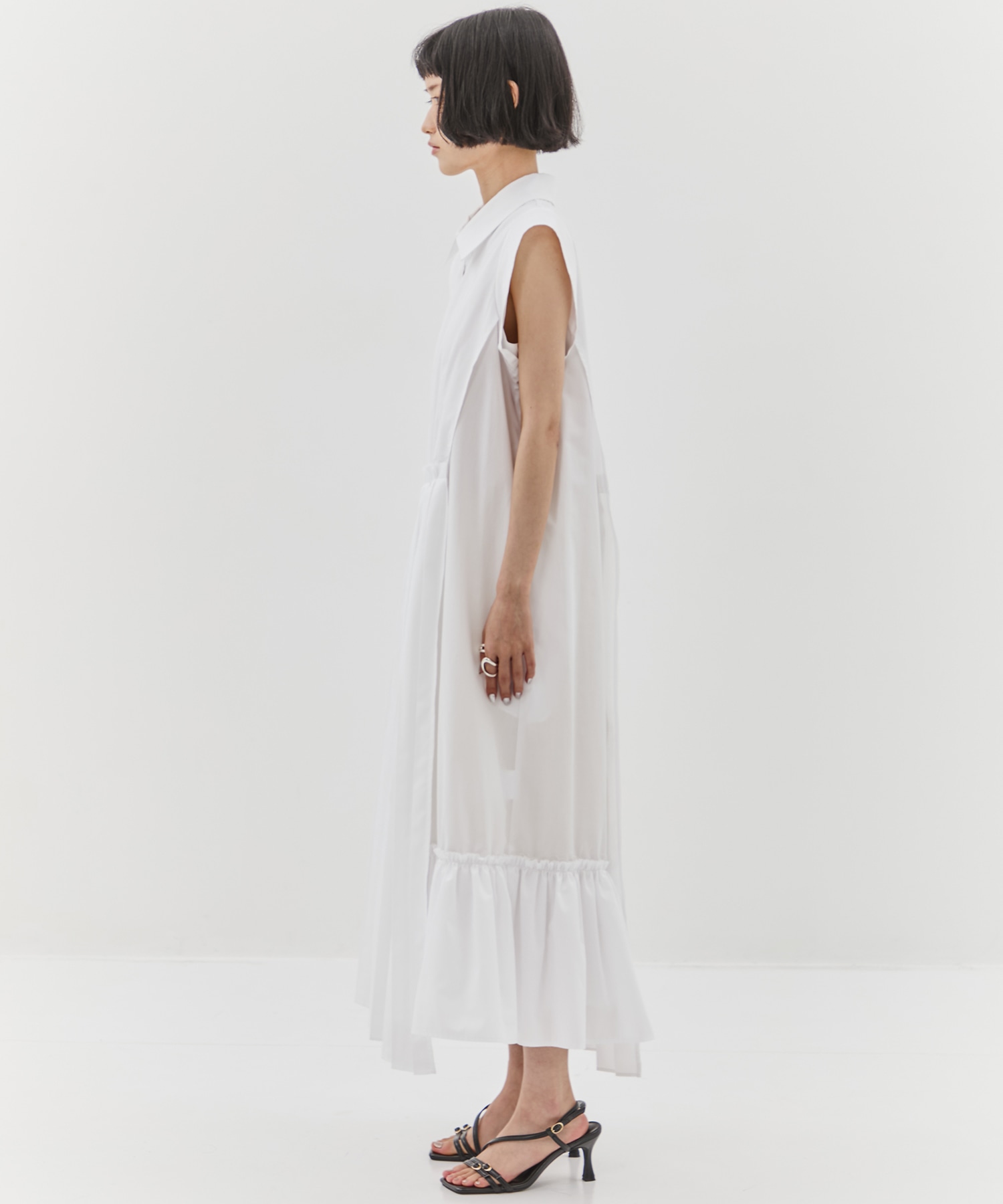 Asymmetry pleats one-piece STUDIOUS