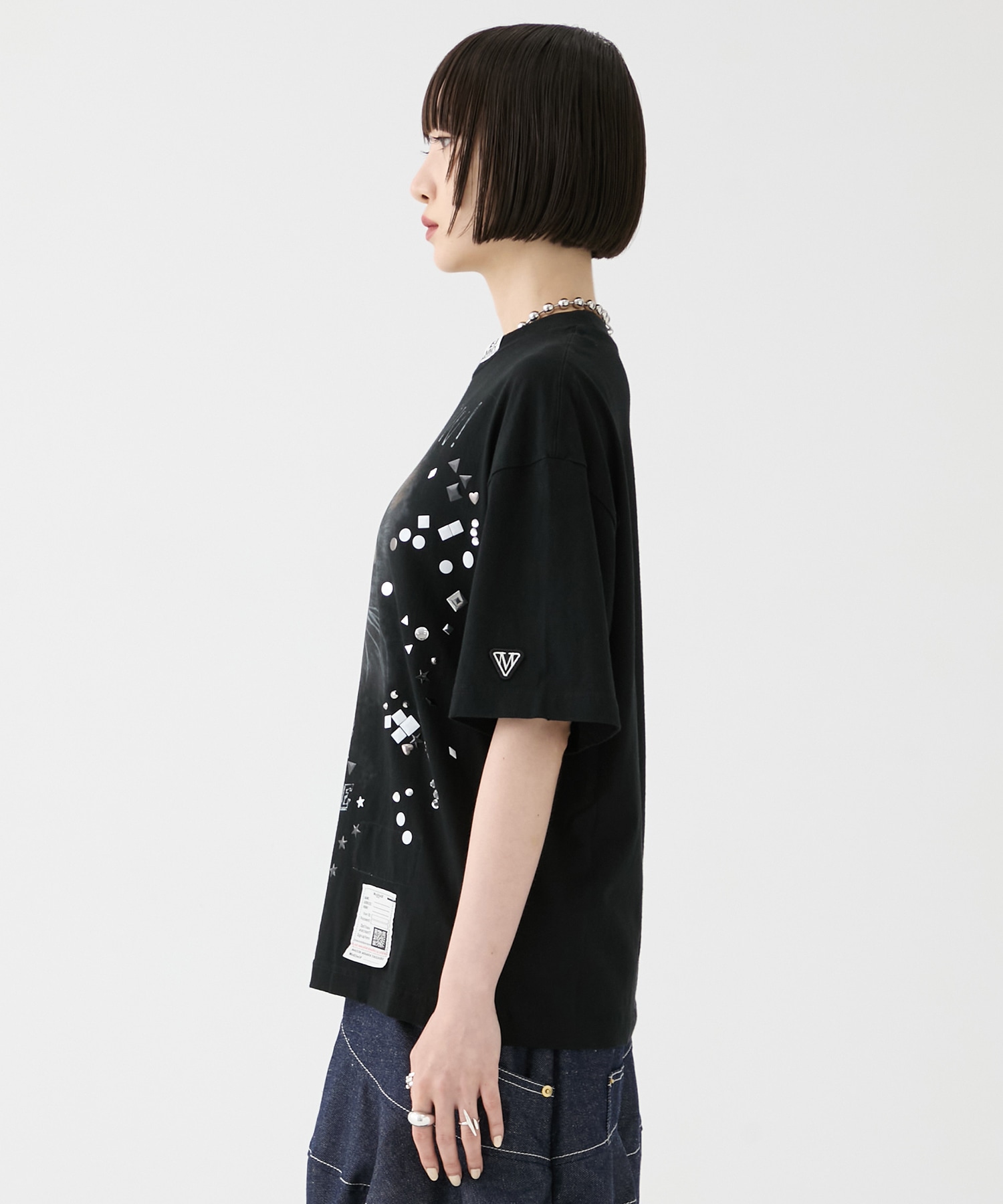 EMBELLISHED DISTRESSED TEE Maison MIHARA YASUHIRO