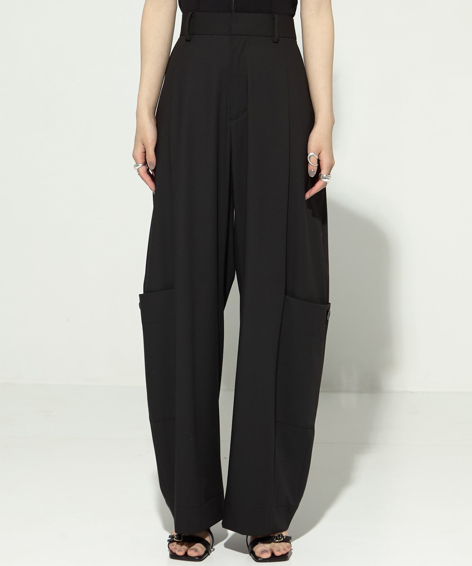 Barrel Leg Cargo Trousers STUDIOUS