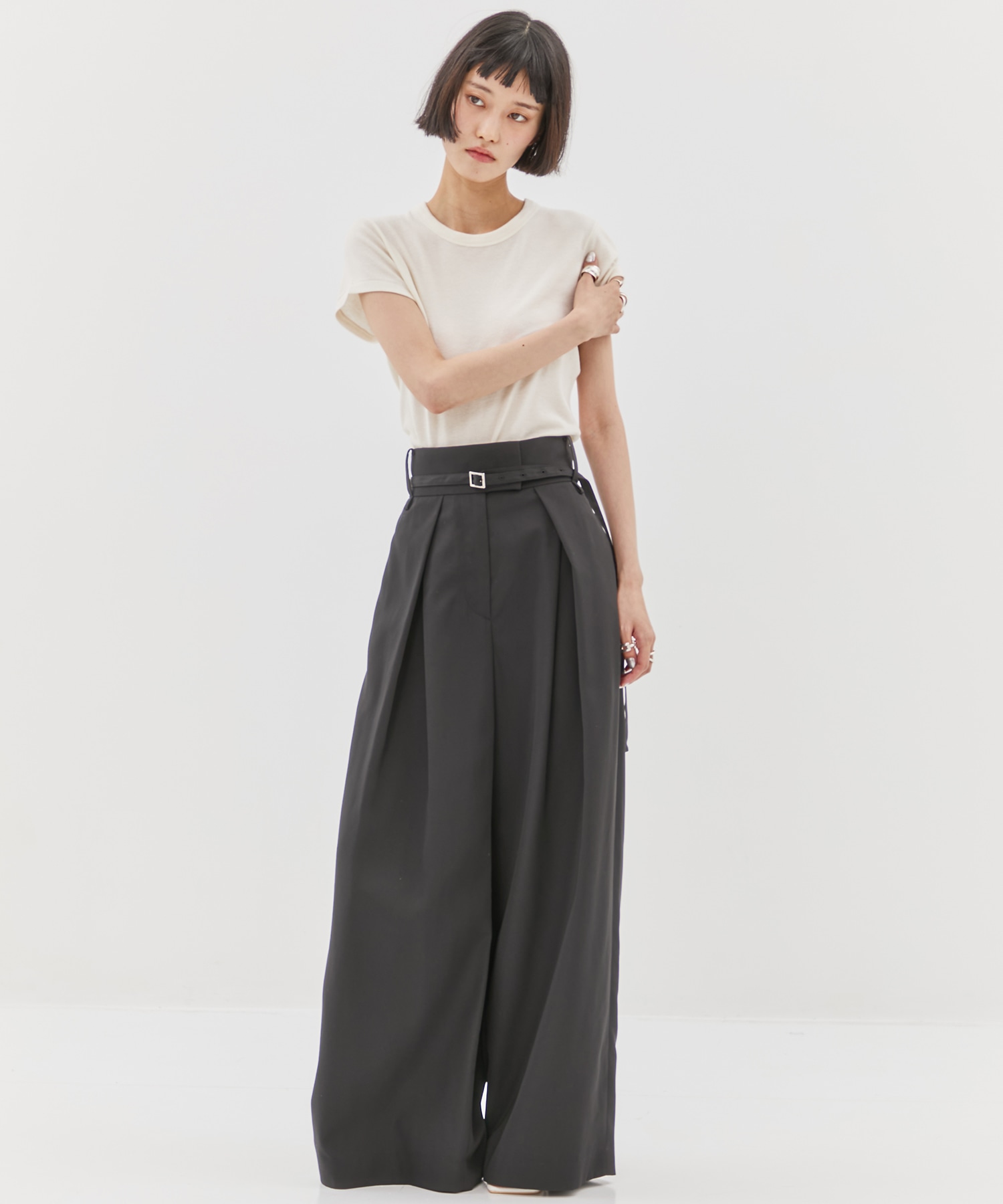 Back Asymmetry Chino Pants STUDIOUS