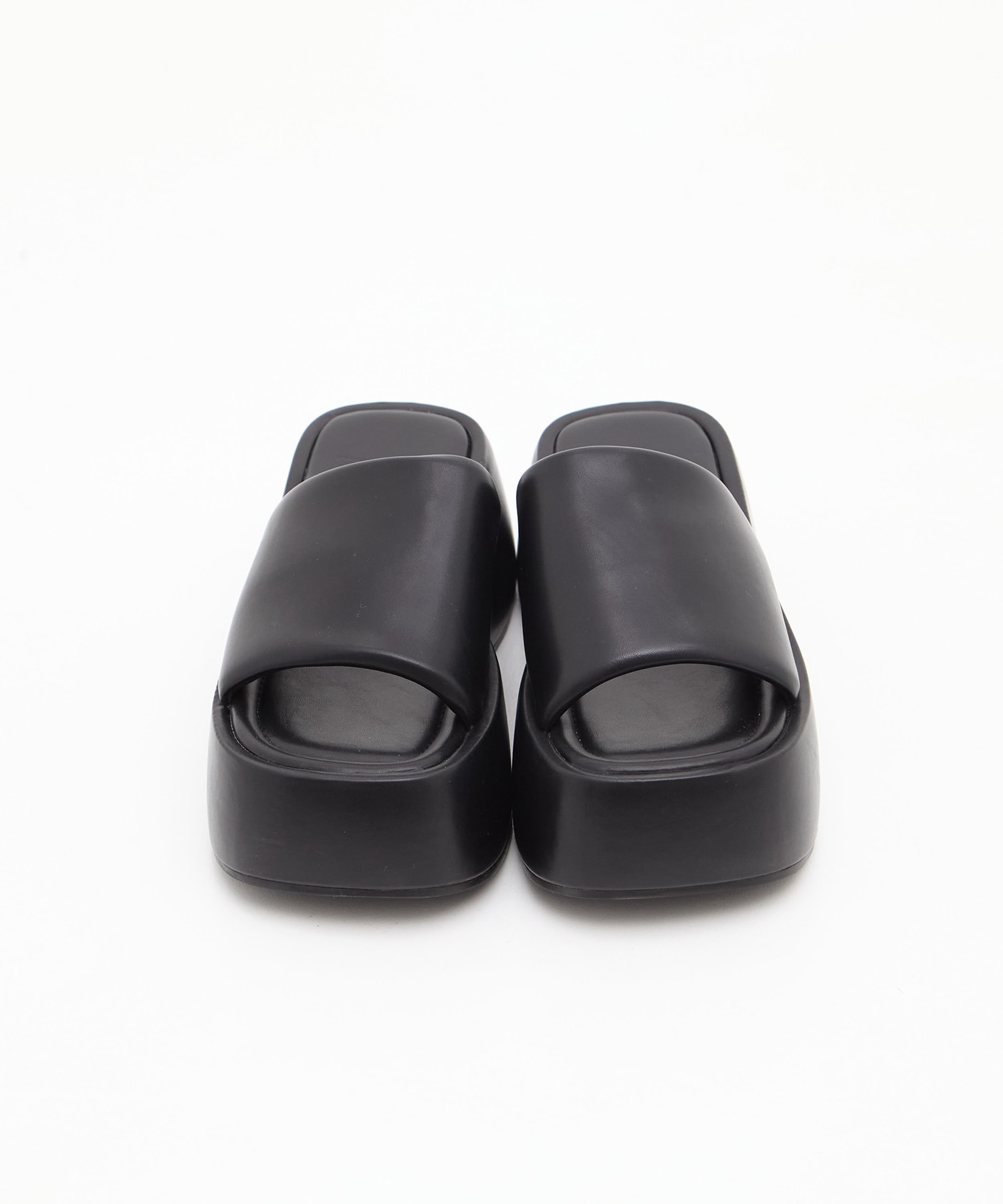 Soft Leather Padded Sandals STUDIOUS