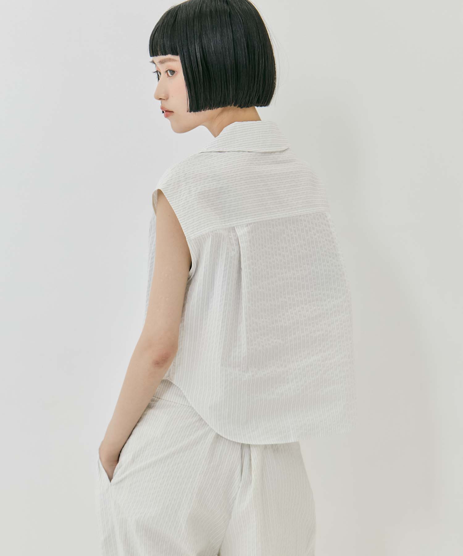 Seersucker Sleeveless Shirt STUDIOUS